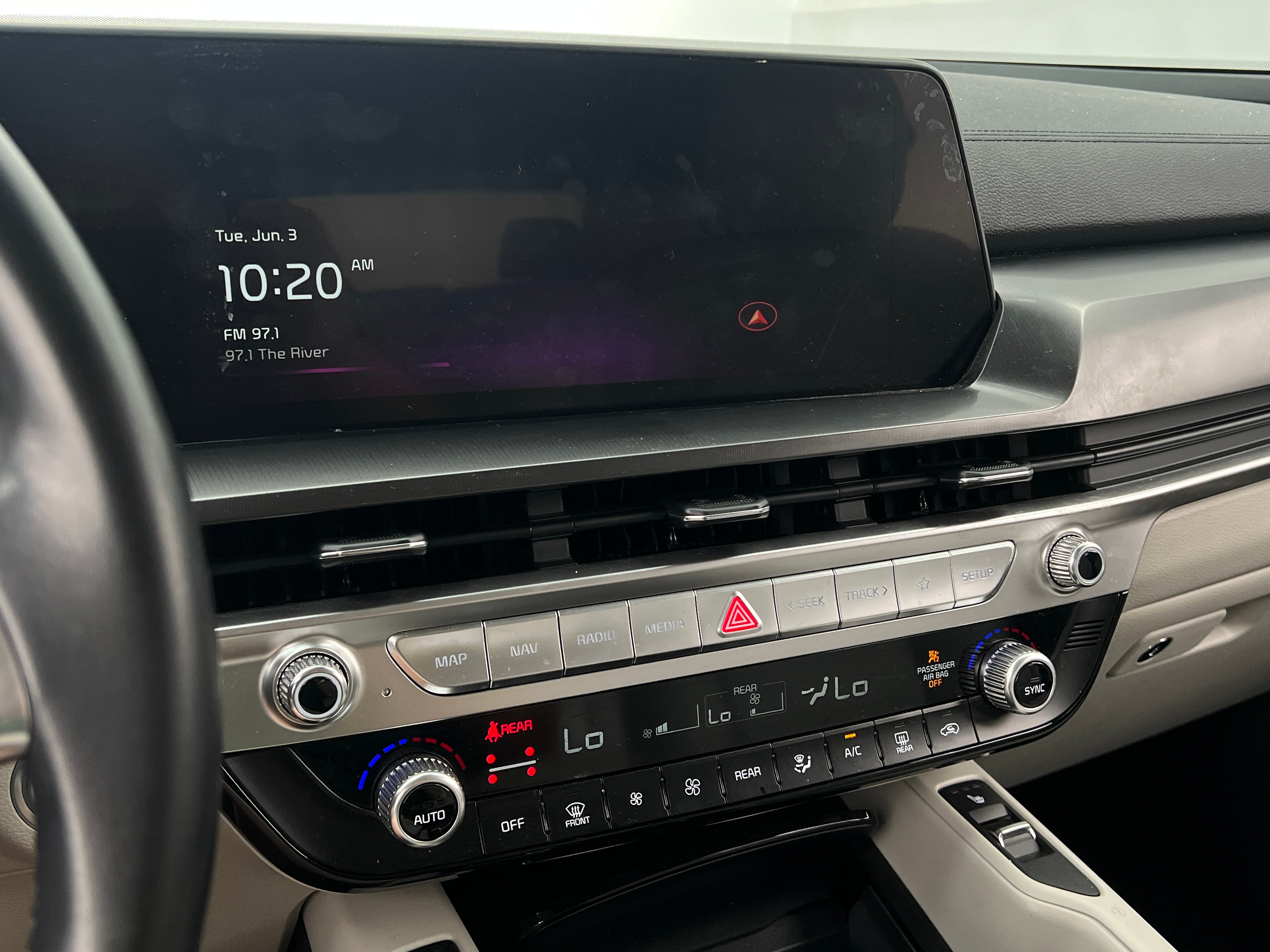 2024 Kia Telluride S 3