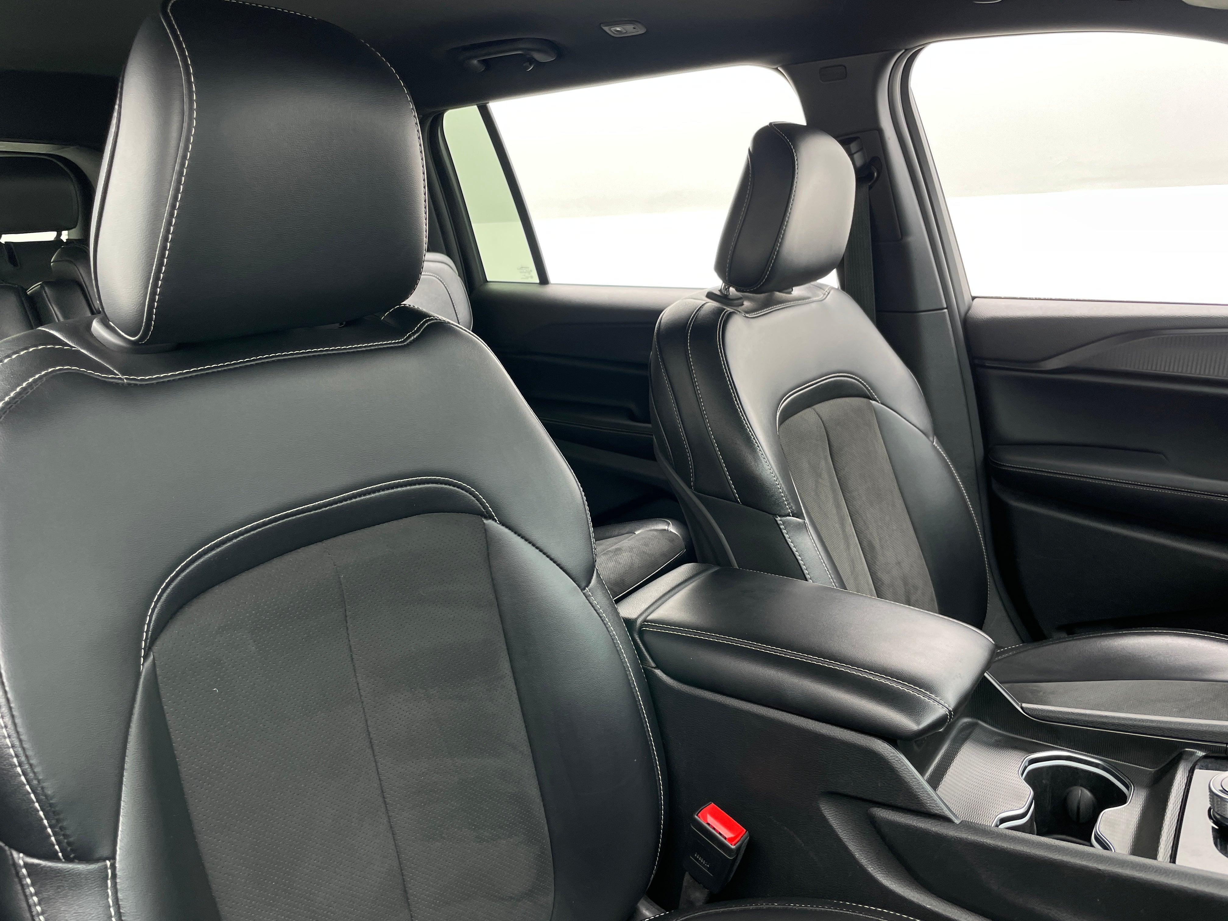 2024 Jeep Grand Cherokee L Altitude 2