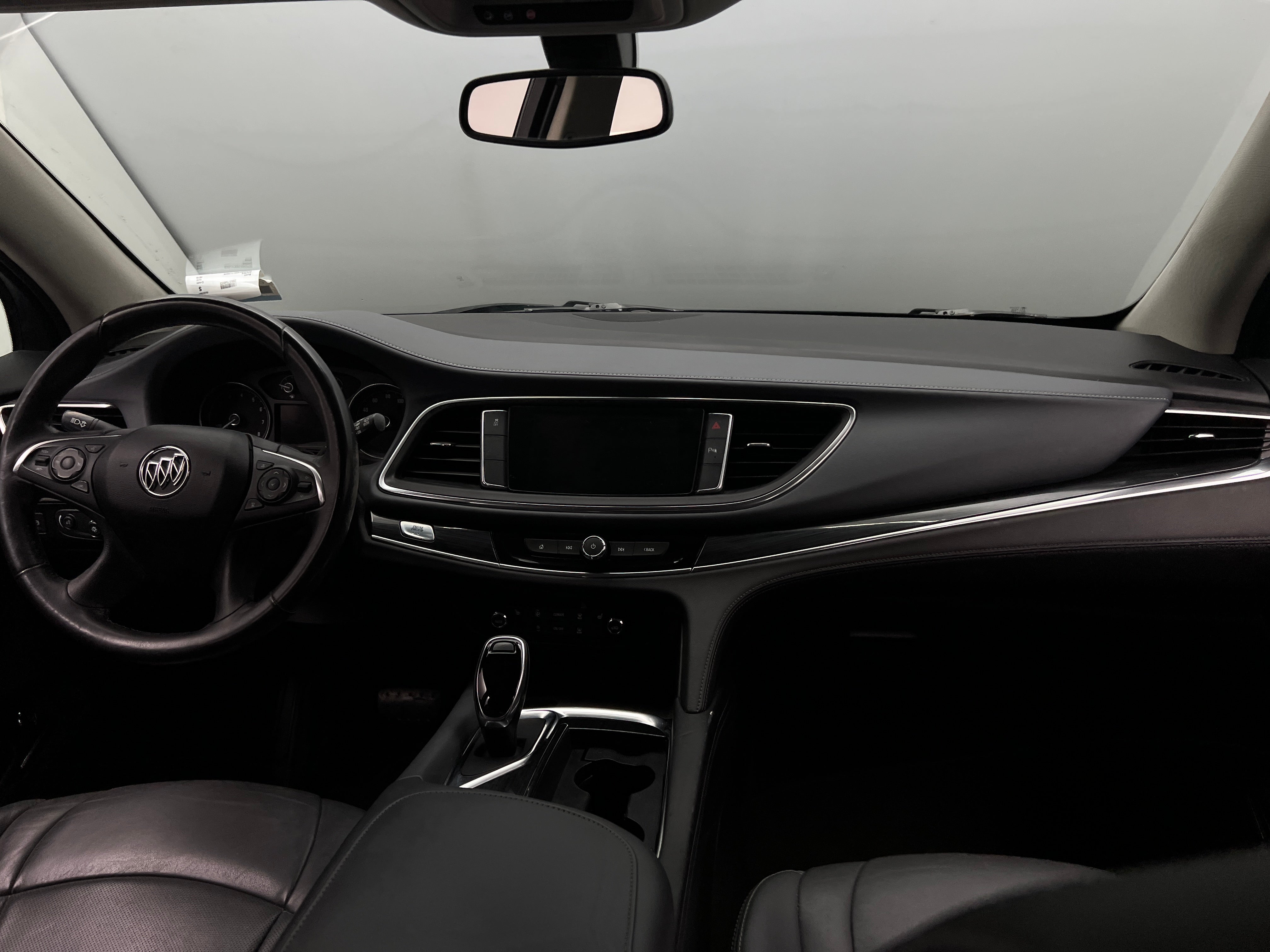 2019 Buick Enclave Essence 2