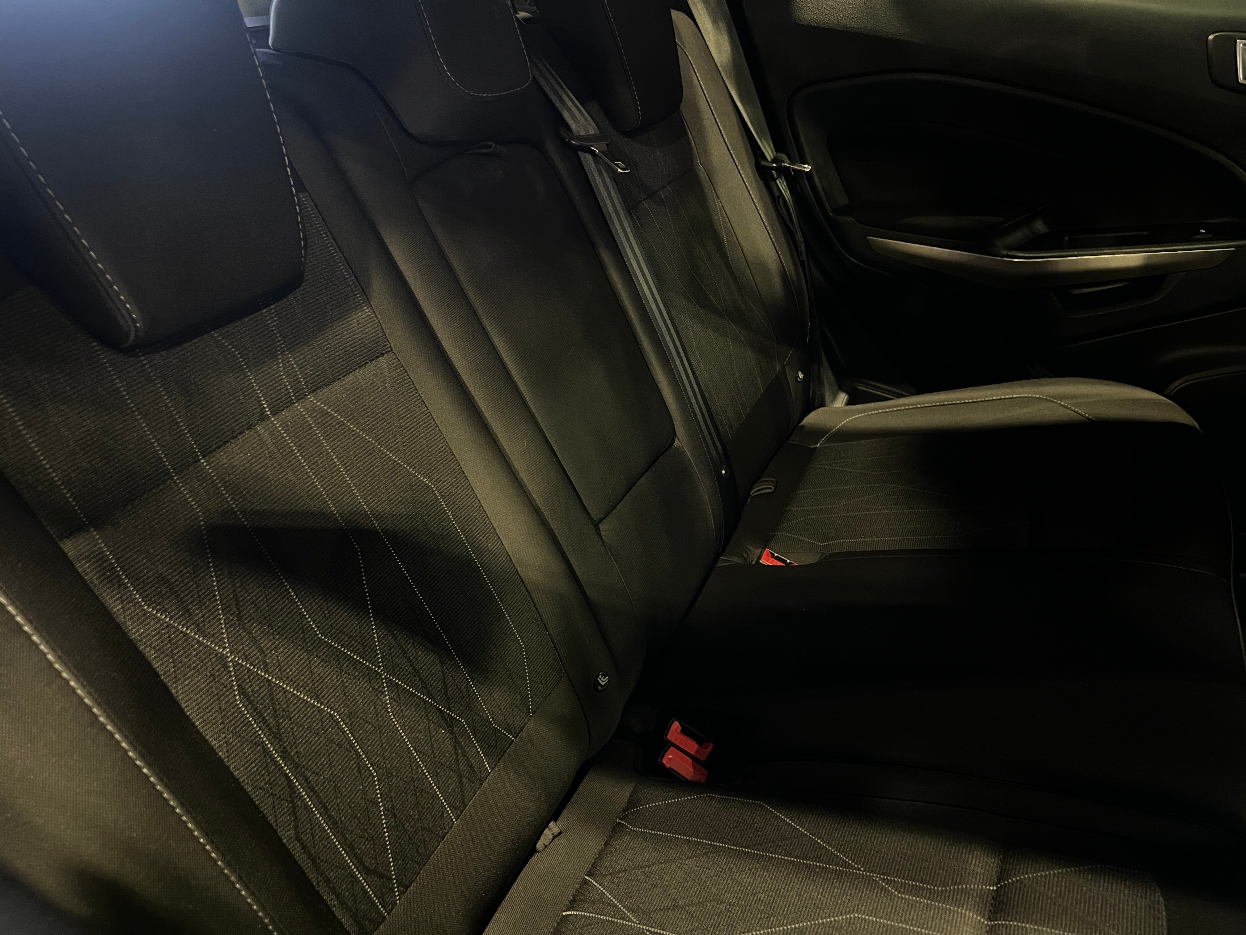 2018 Ford EcoSport SE 6