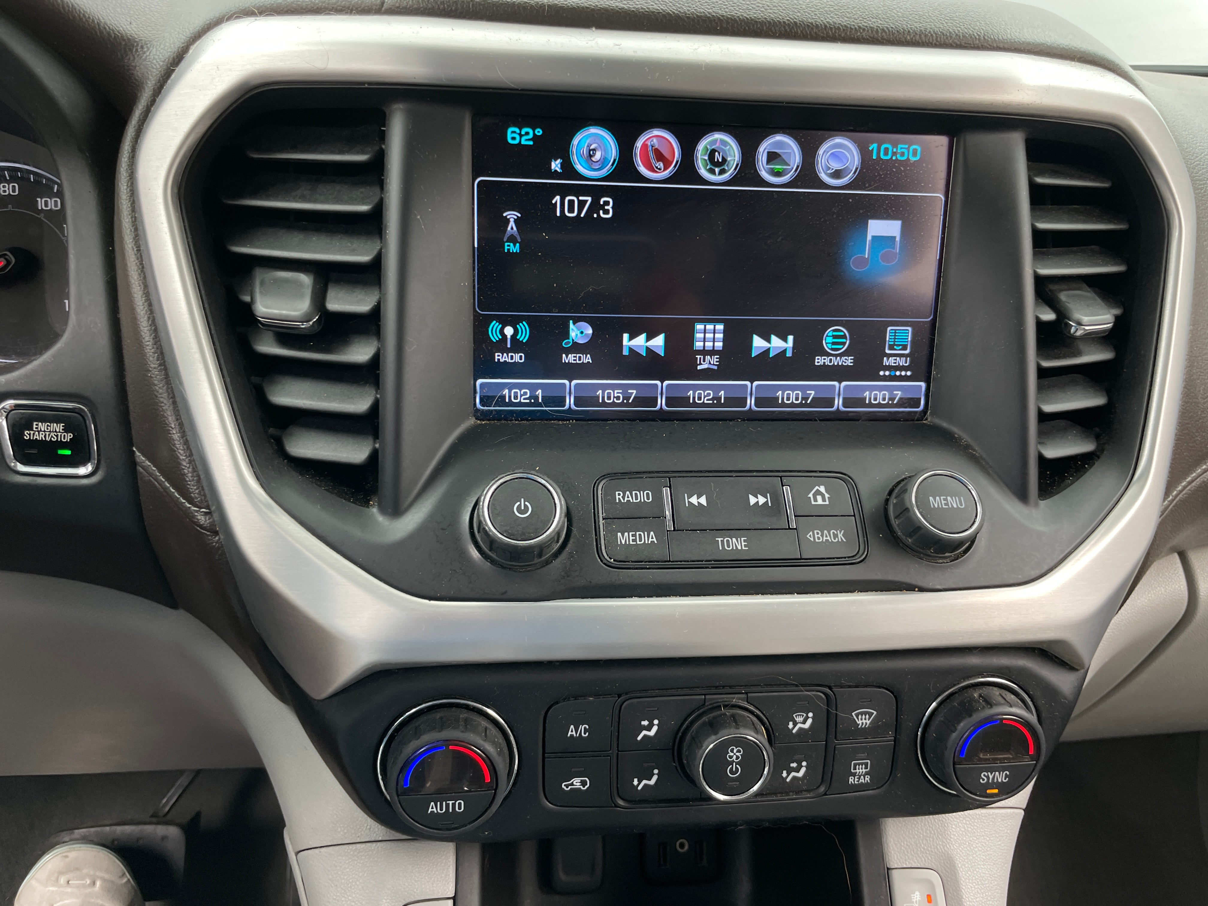 2017 GMC Acadia SLT 3