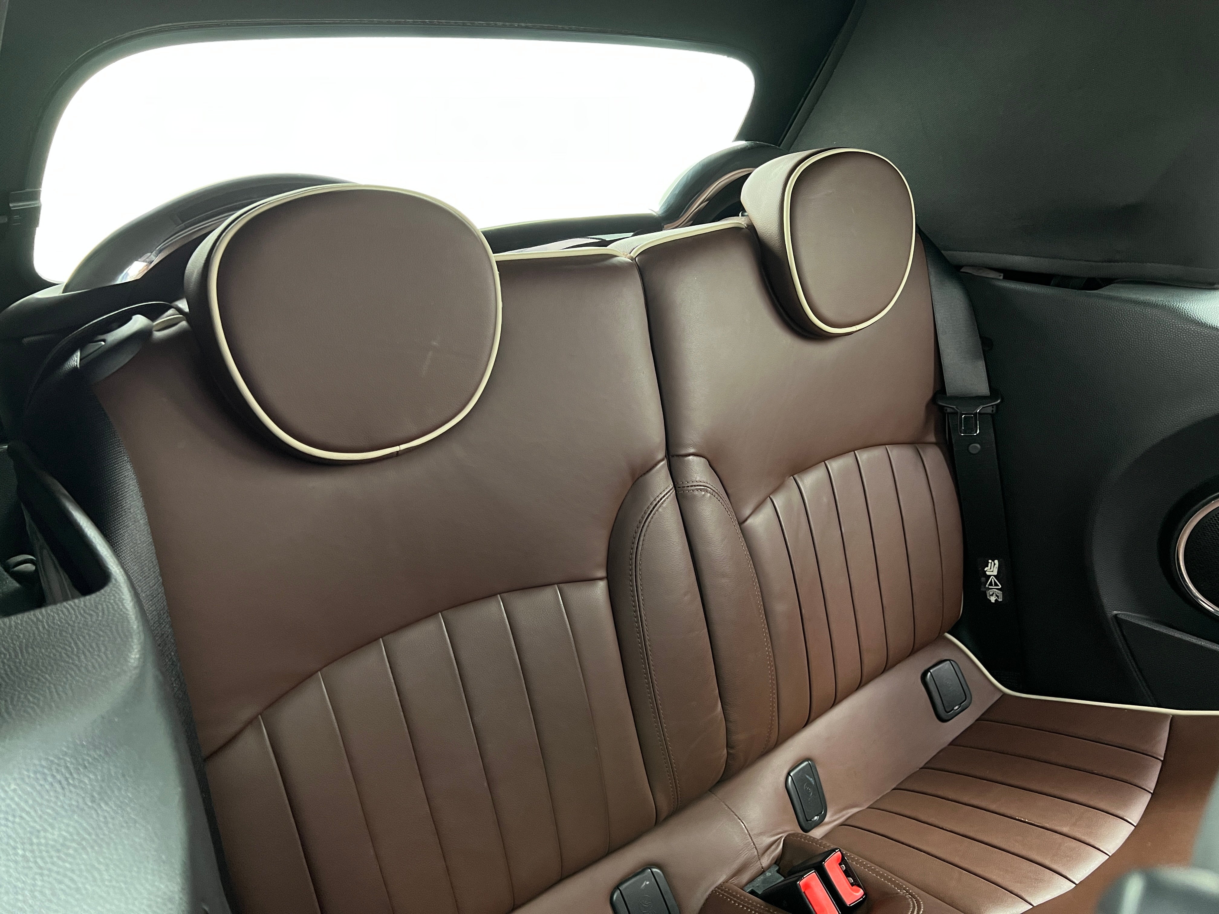 2010 MINI Cooper Convertible S 6