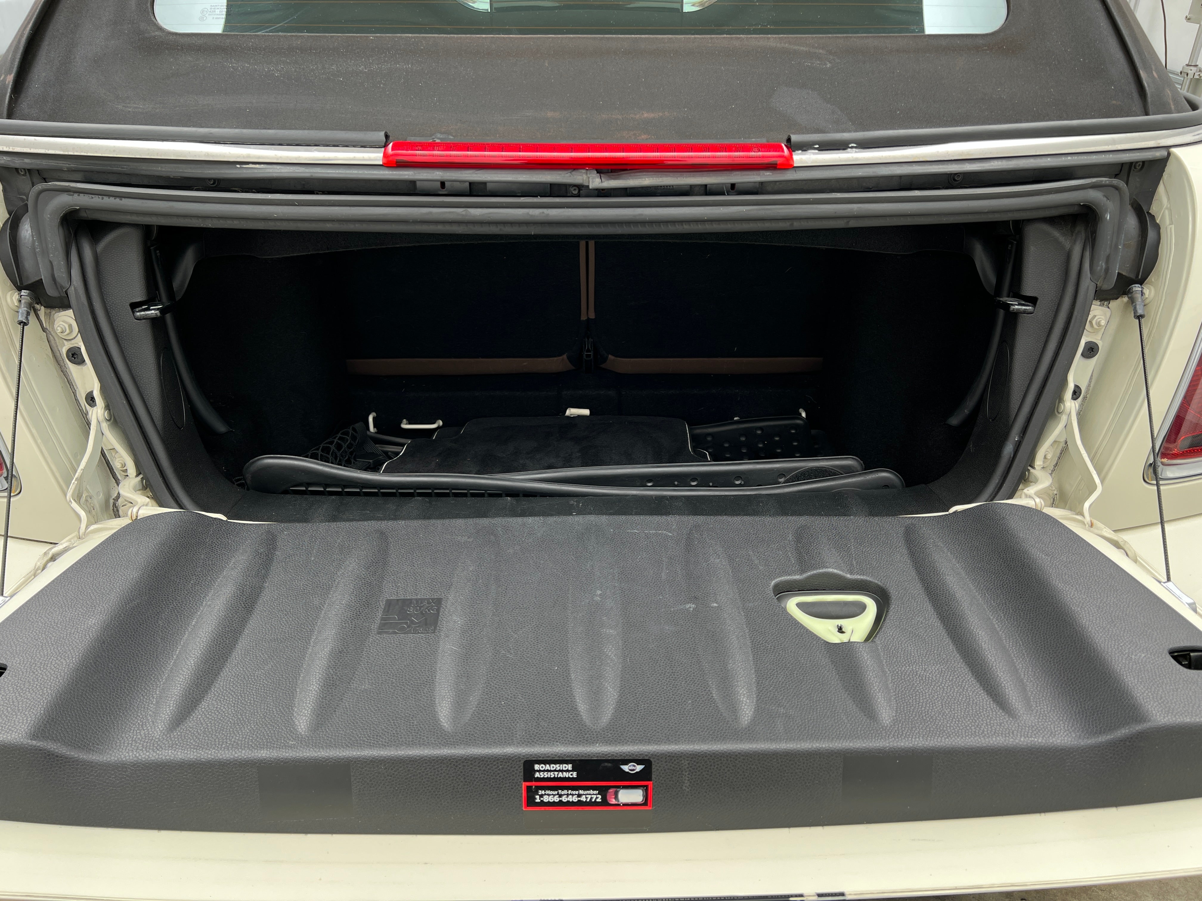 2010 MINI Cooper Convertible S 7