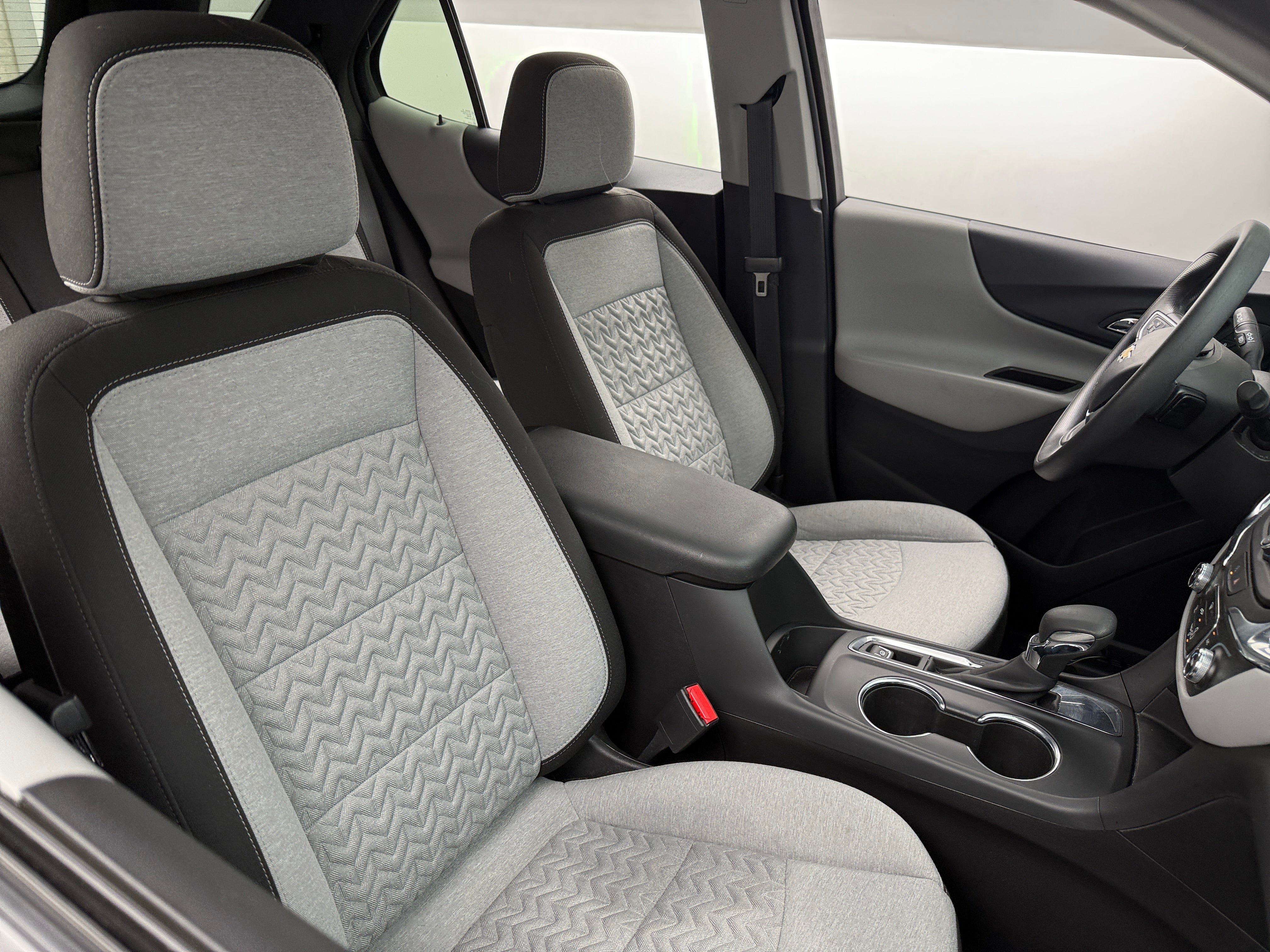 2023 Chevrolet Equinox LS 2