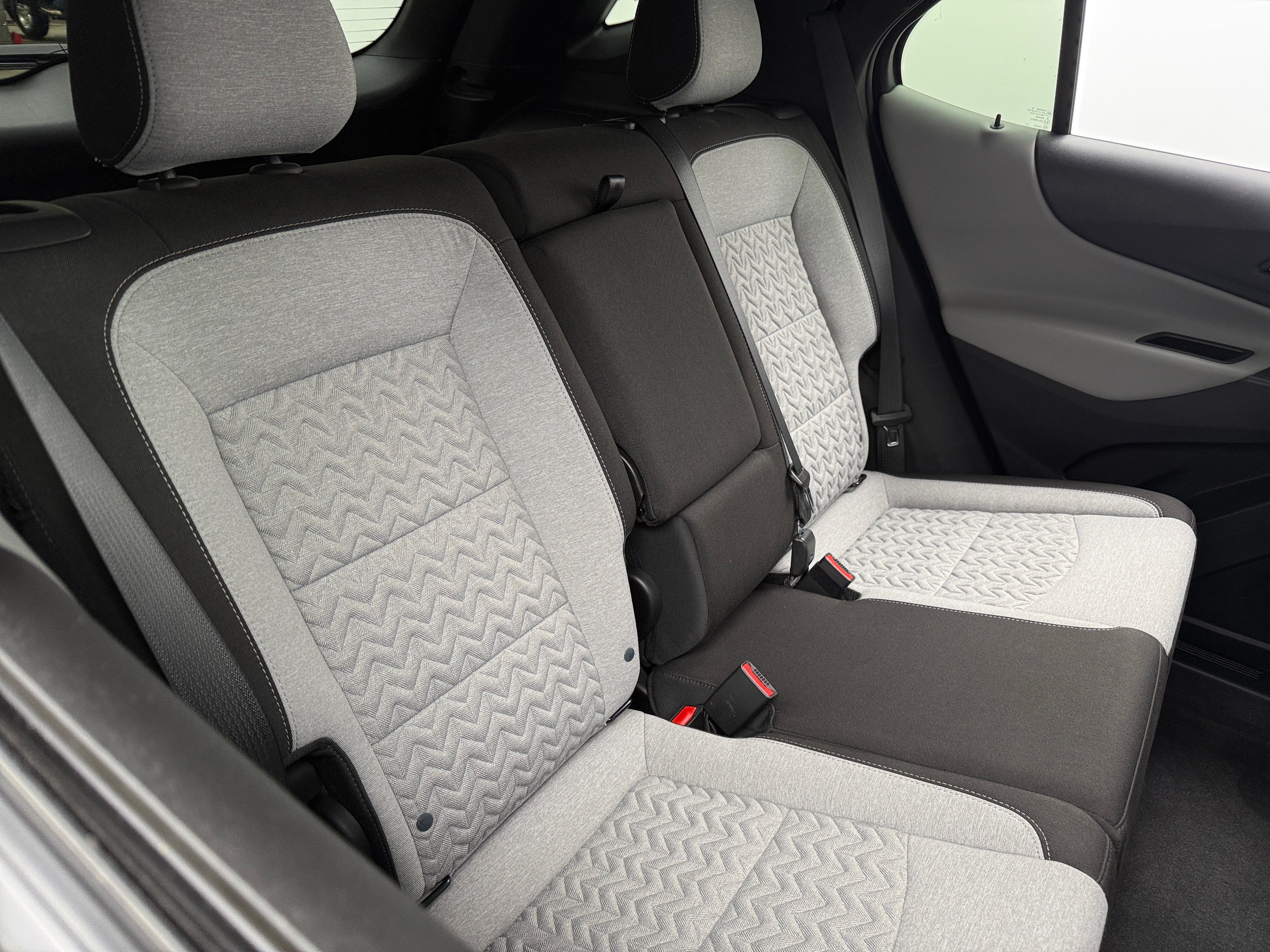 2023 Chevrolet Equinox LS 6
