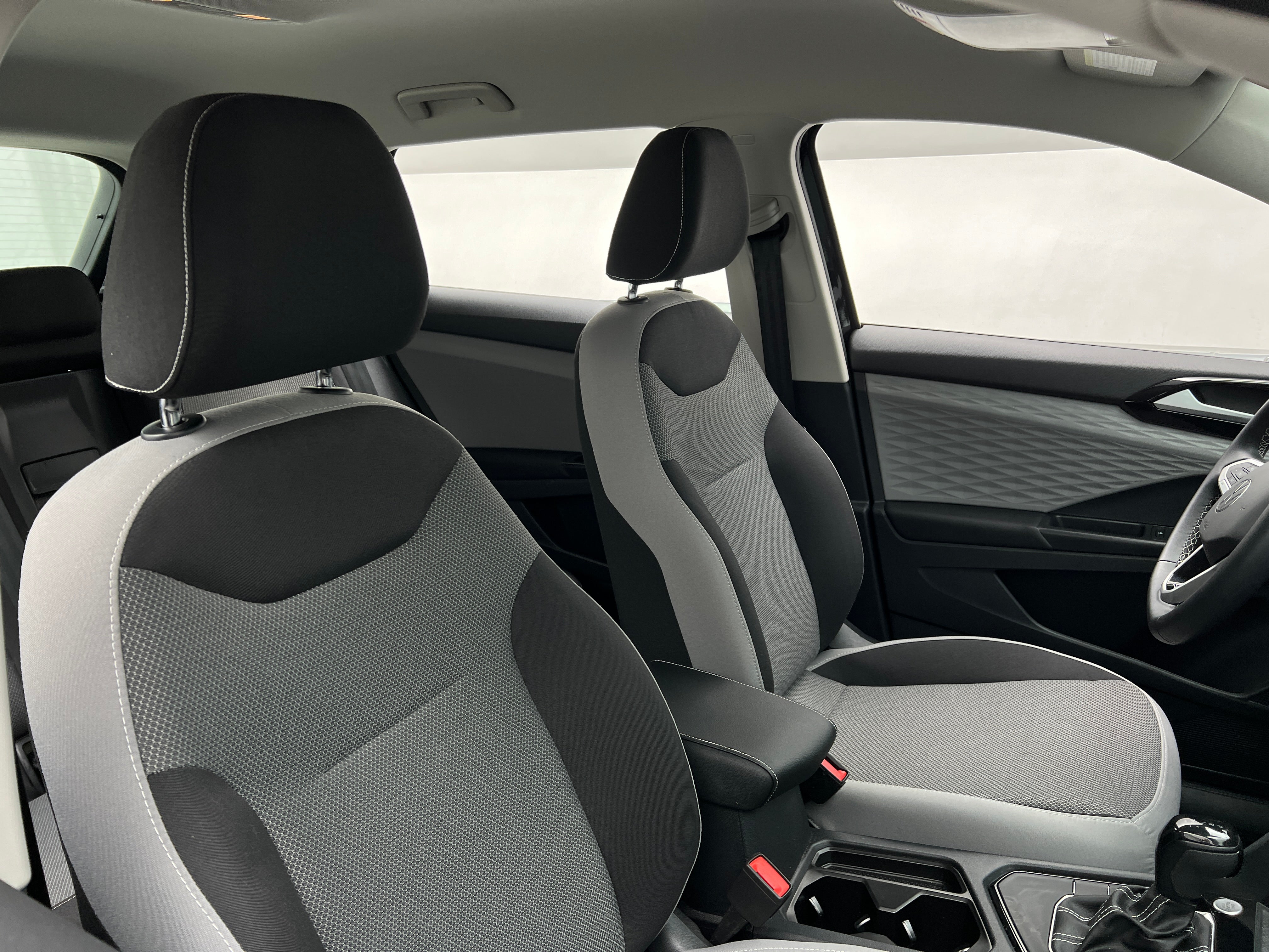 2023 Volkswagen Taos S 2