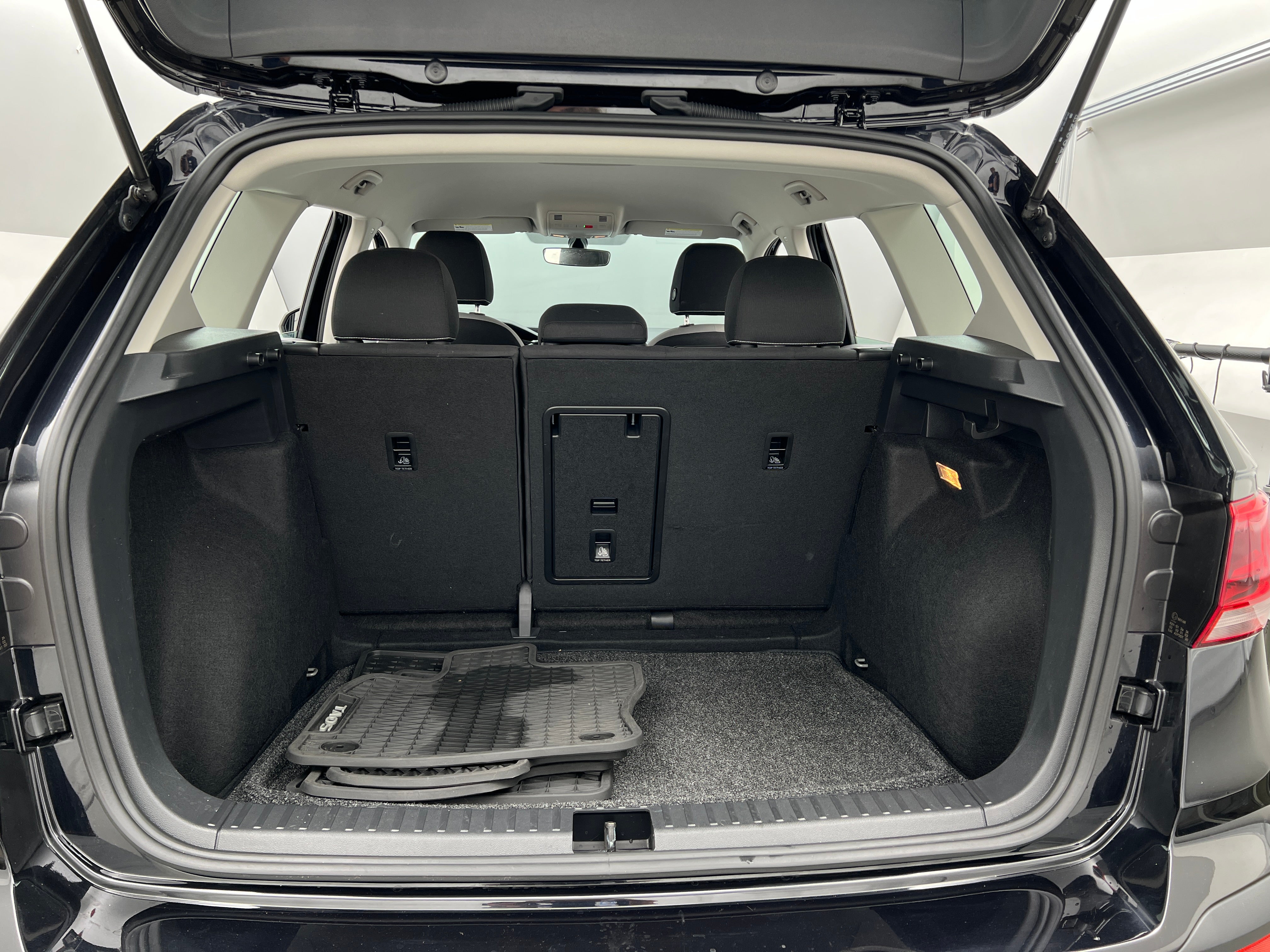 2023 Volkswagen Taos S 7
