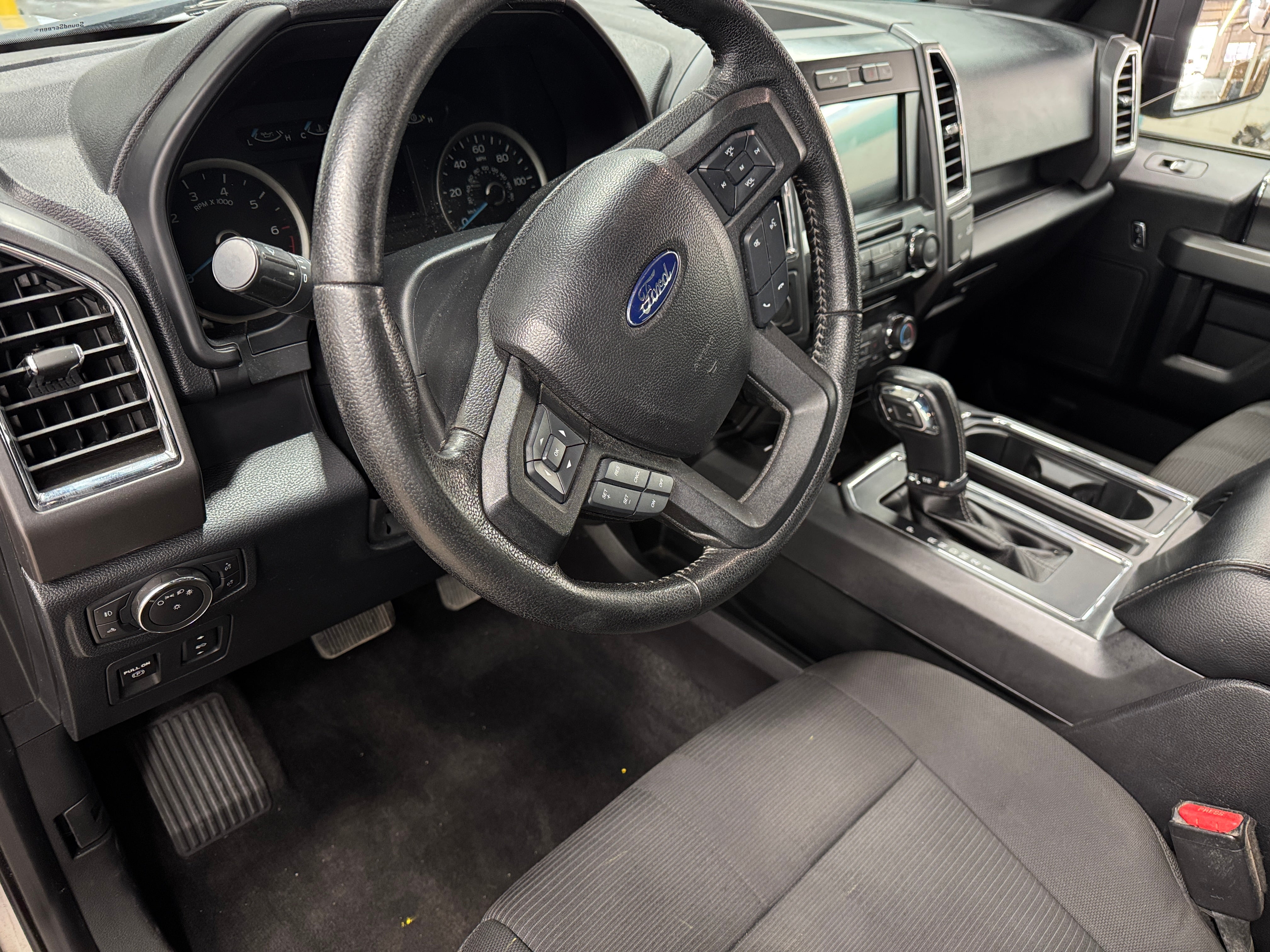 2016 Ford Econoline E-150 3