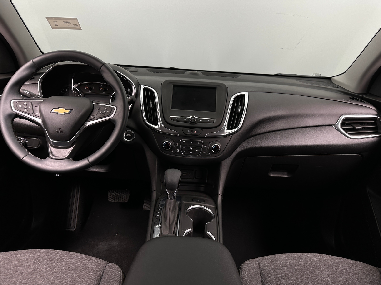 Thumbnail: 2023 Chevrolet Equinox - 3