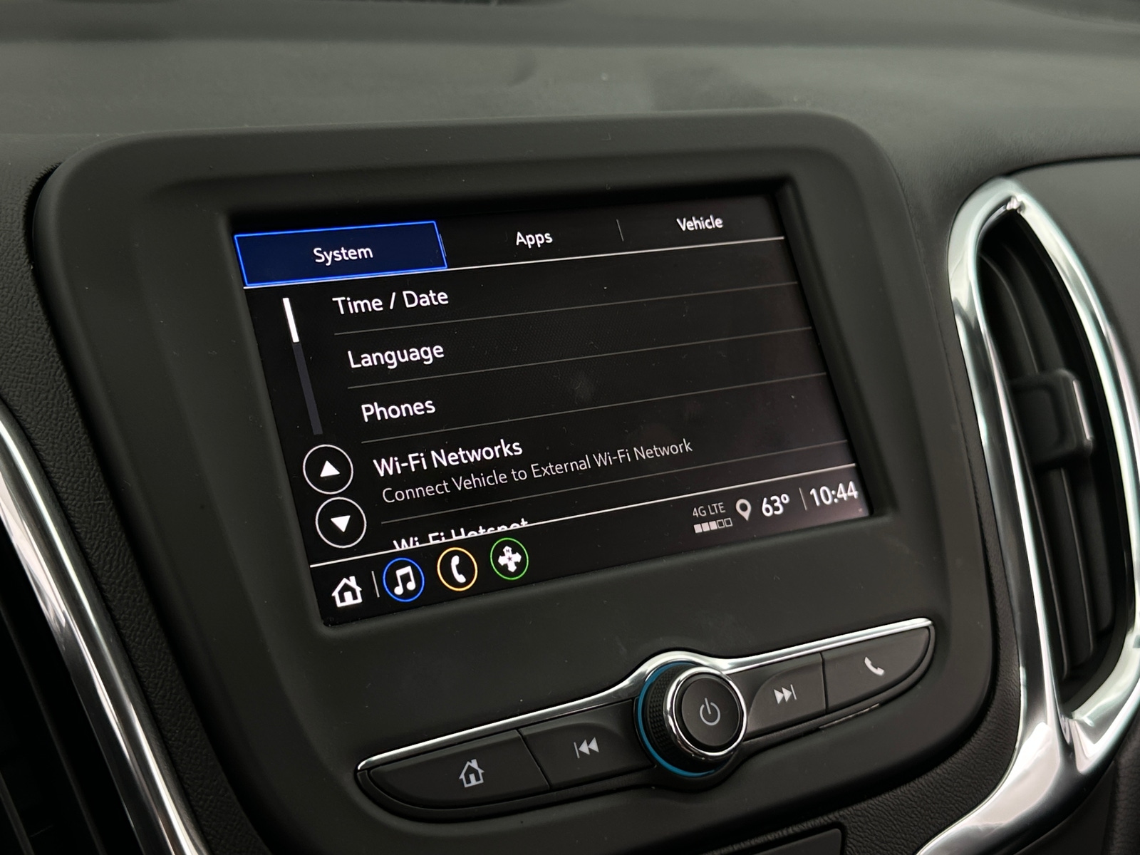 Thumbnail: 2023 Chevrolet Equinox - 4