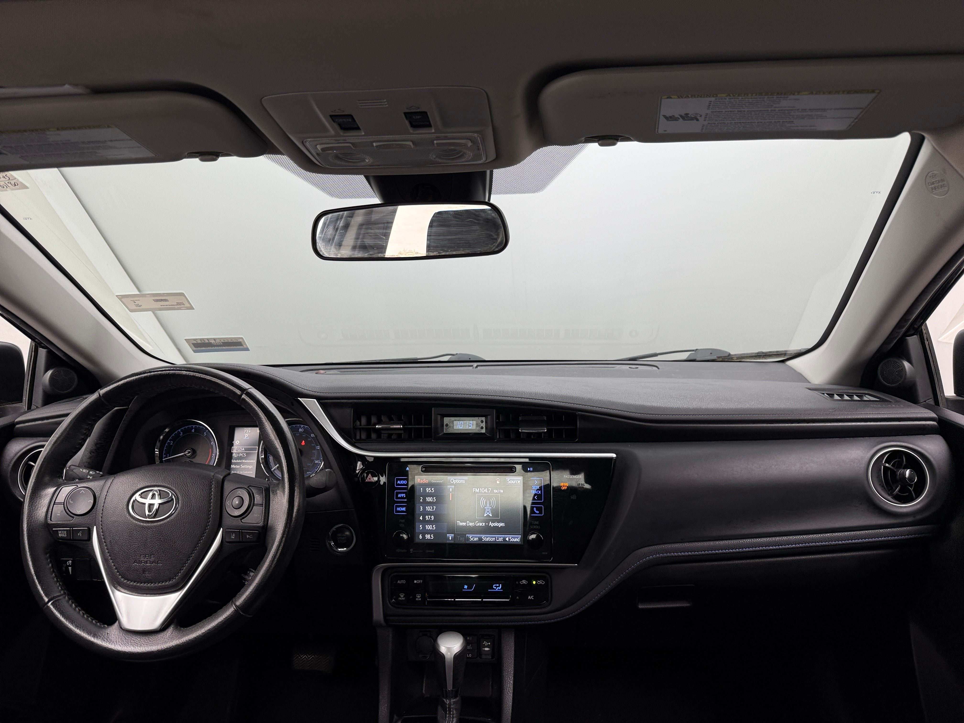 2017 Toyota Corolla XSE 2