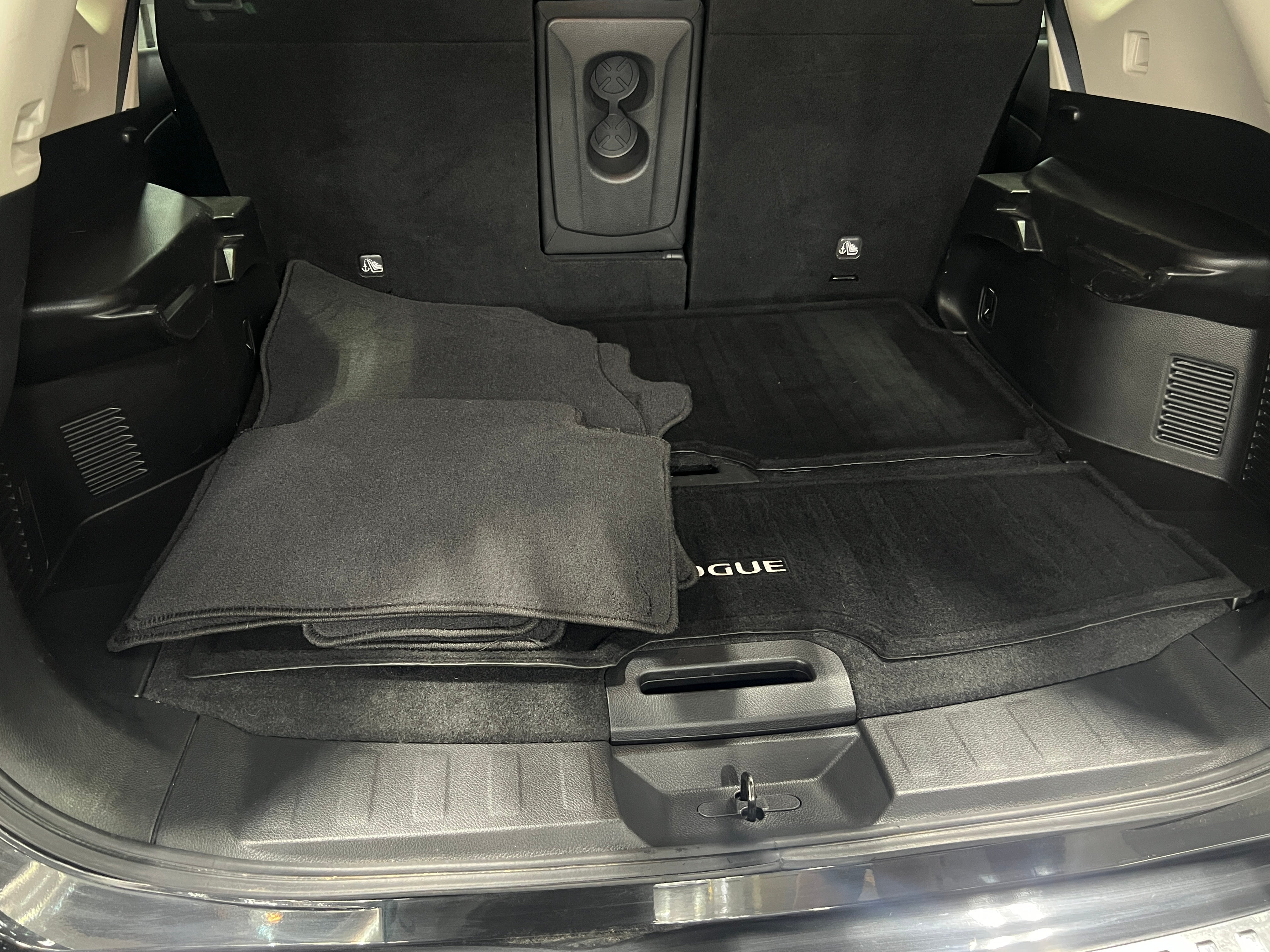 2018 Nissan Rogue SV 7