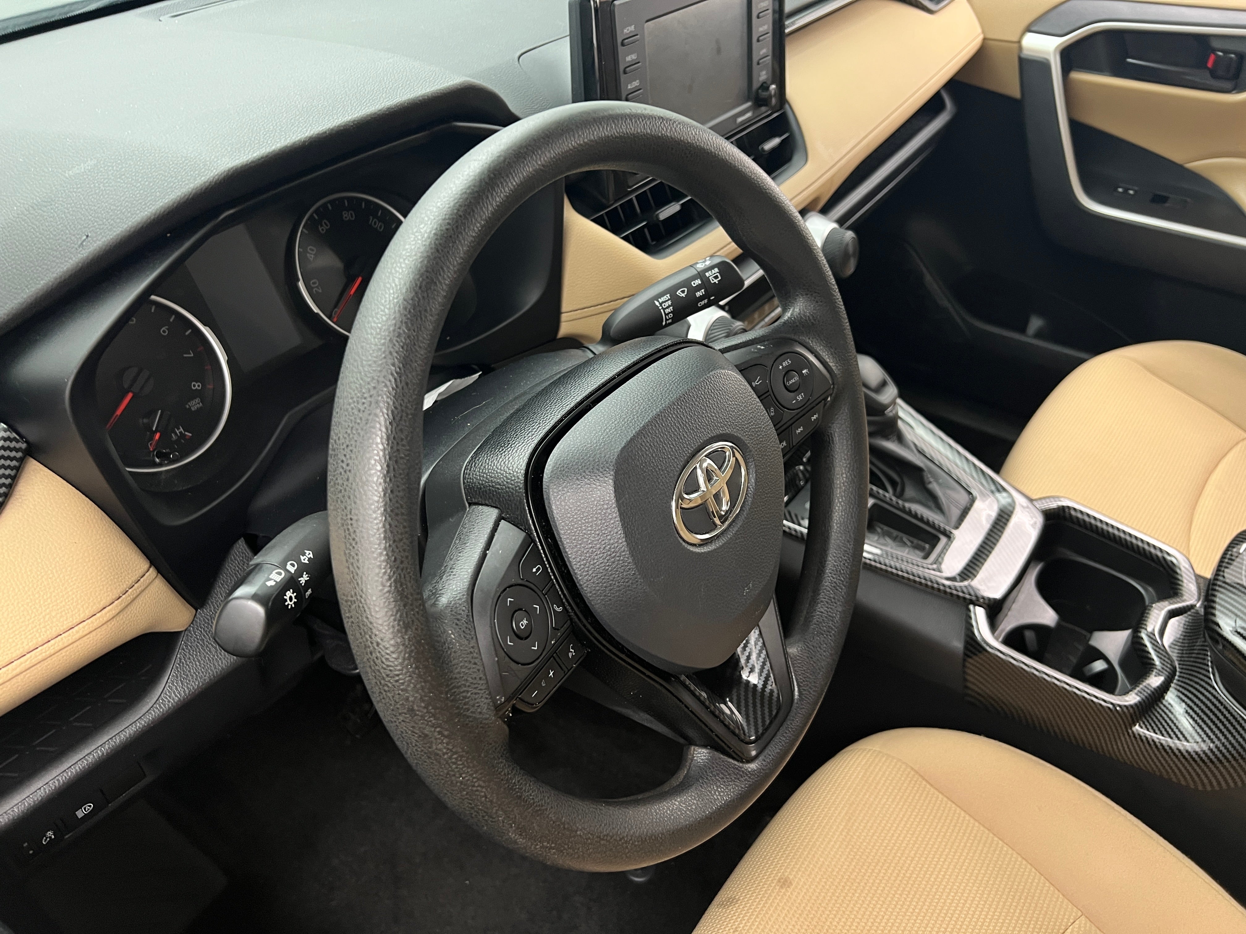 2021 Toyota RAV4 LE 5