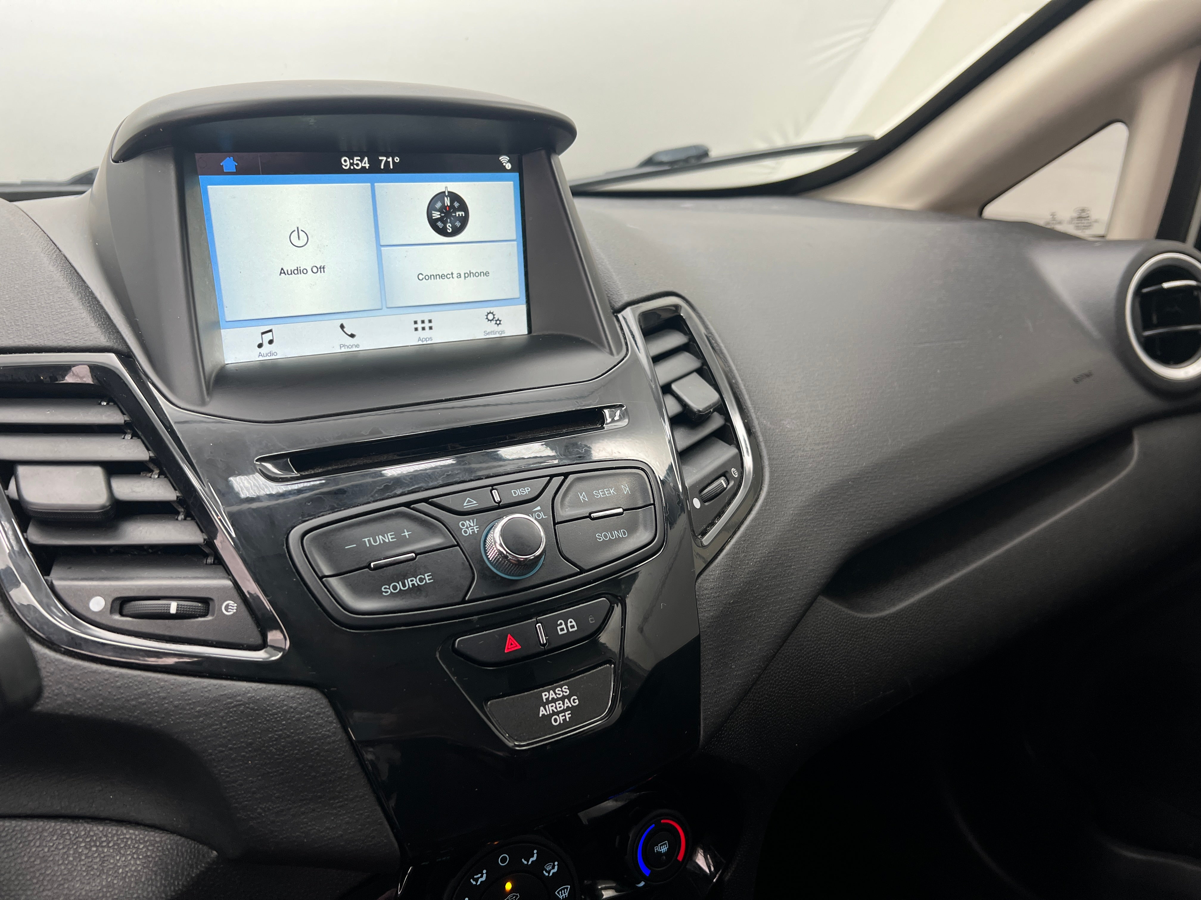 2019 Ford Fiesta SE 4