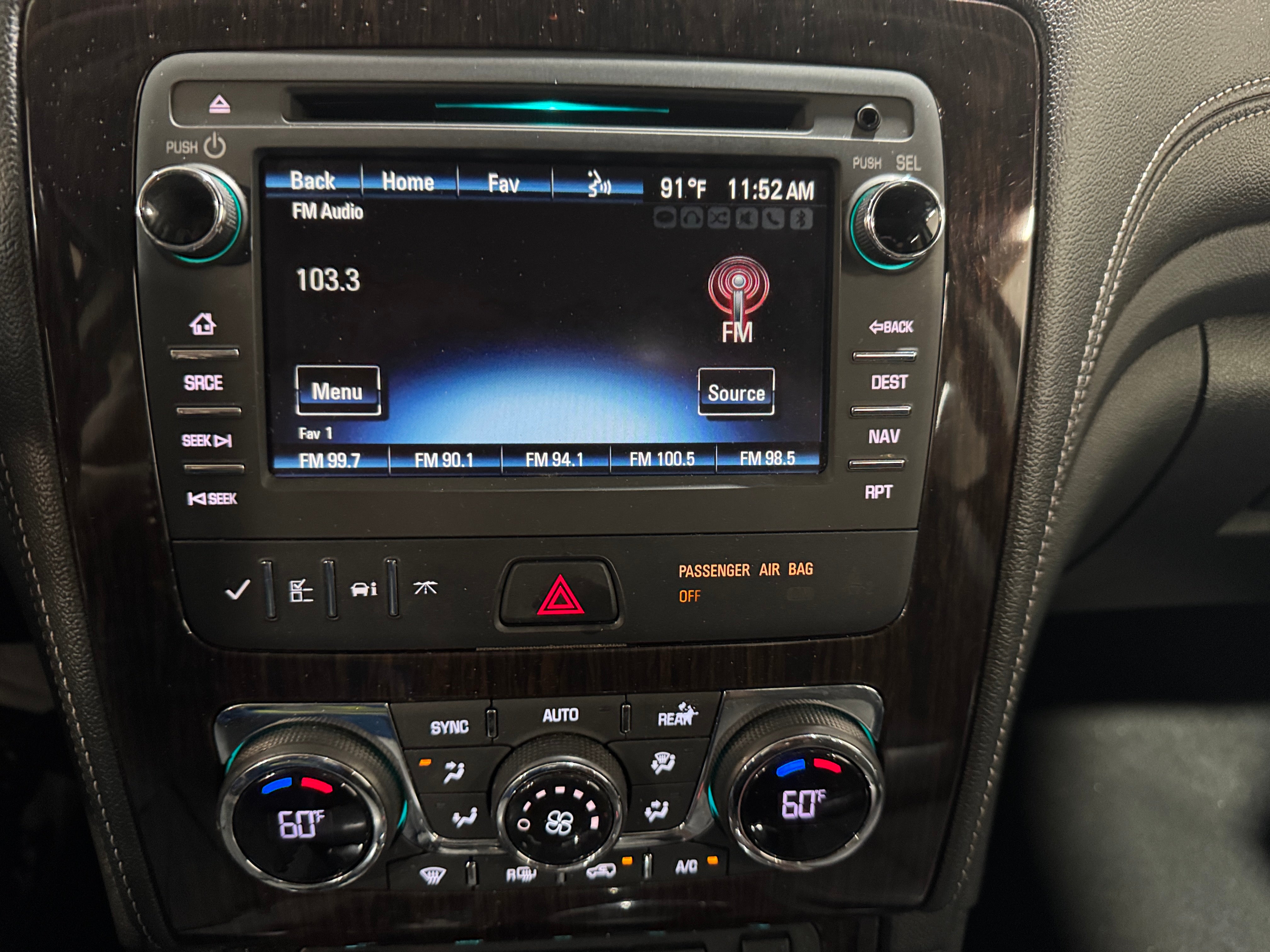 2017 Chevrolet Traverse LT 3