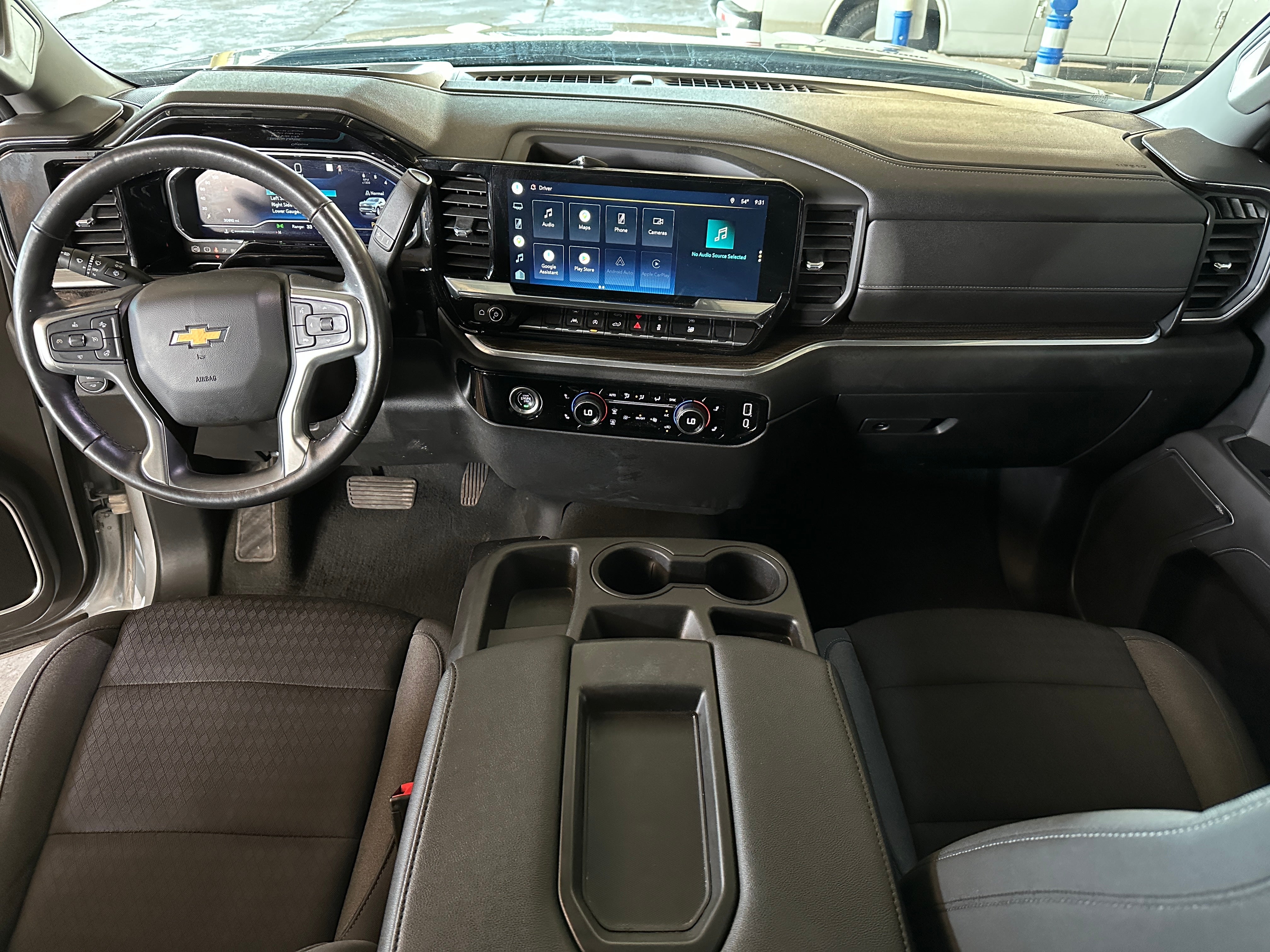 2022 Chevrolet Silverado 1500 LT 3