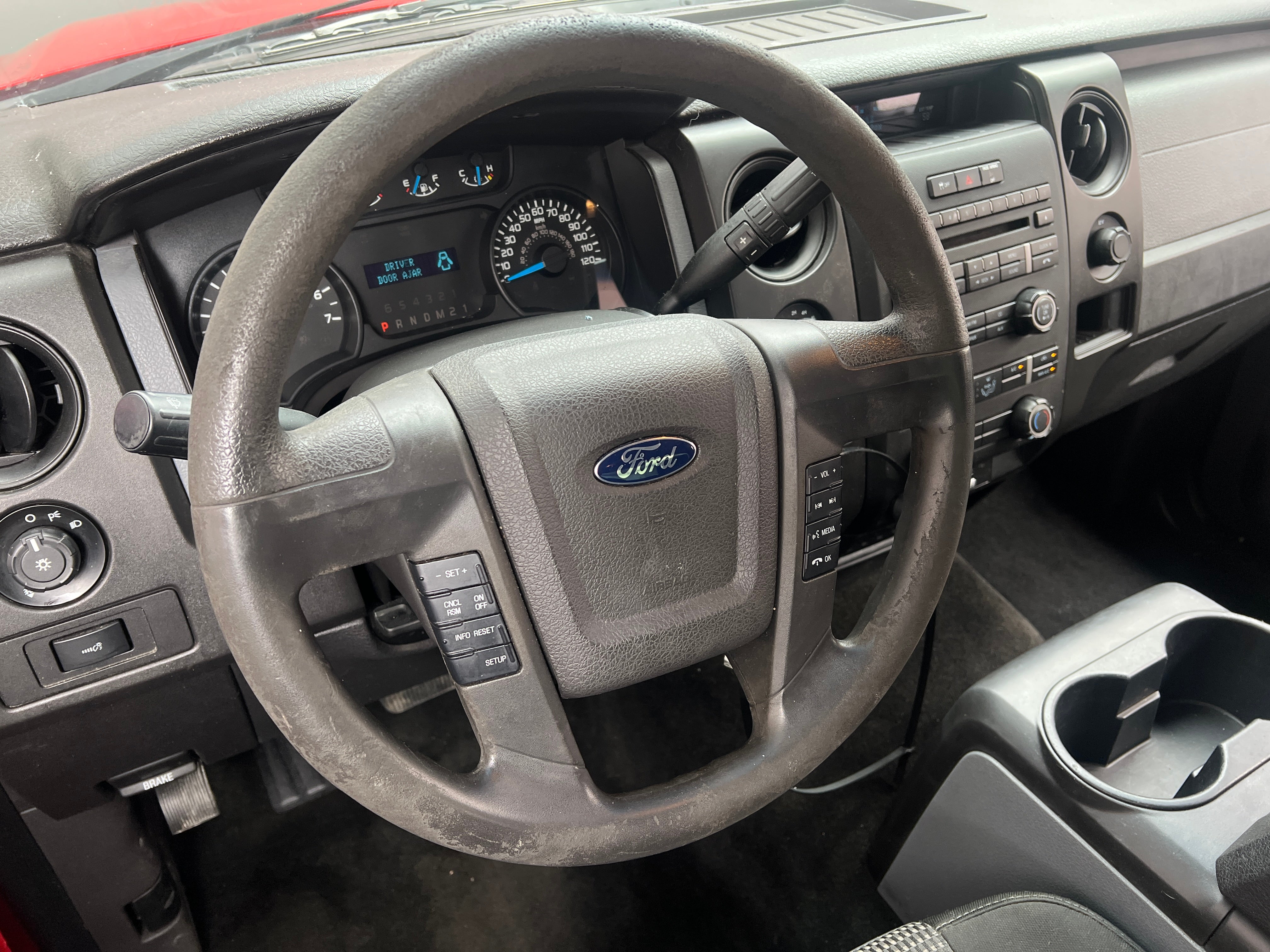 2014 Ford Econoline E-150 4