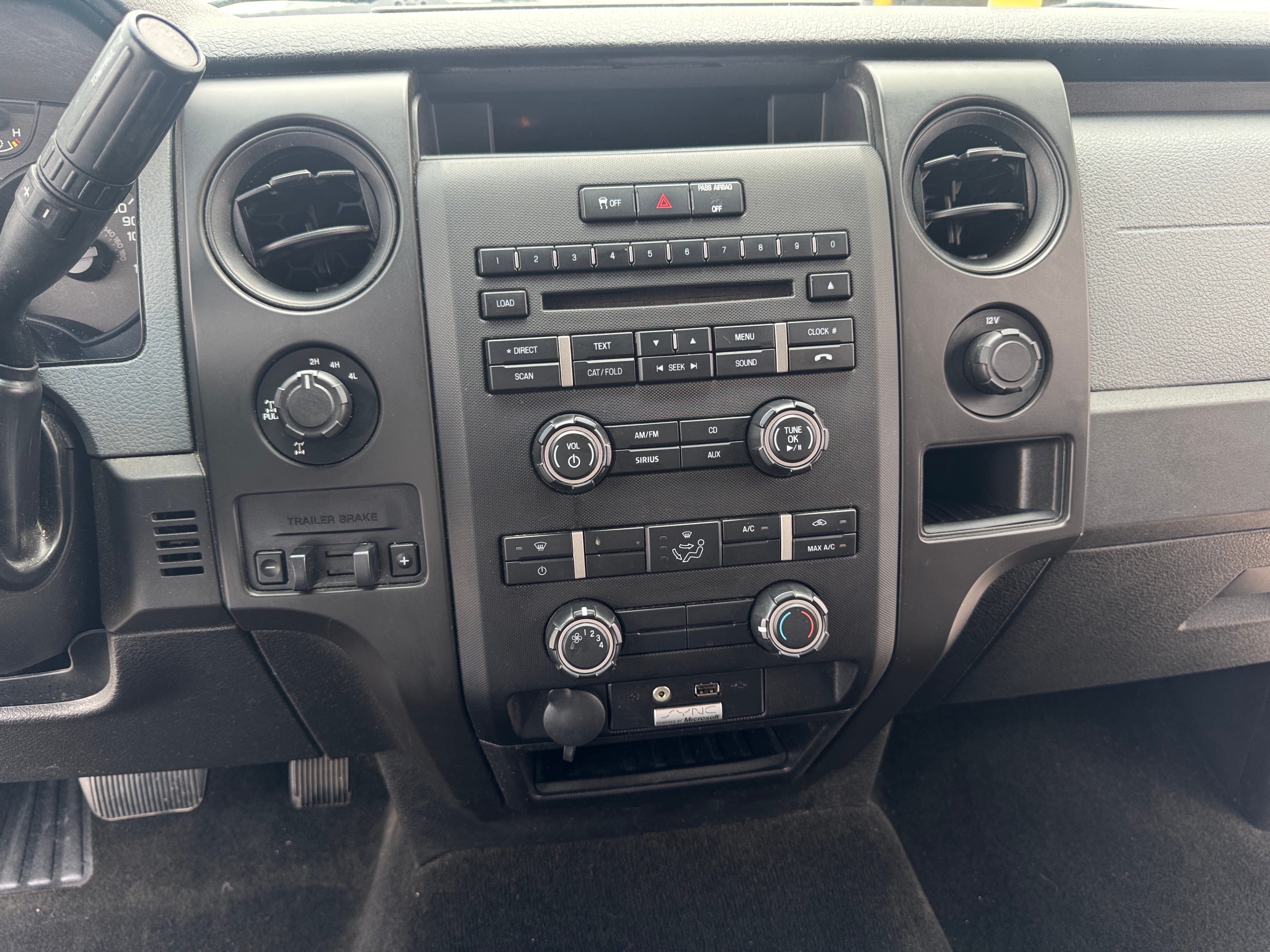 2014 Ford Econoline E-150 3