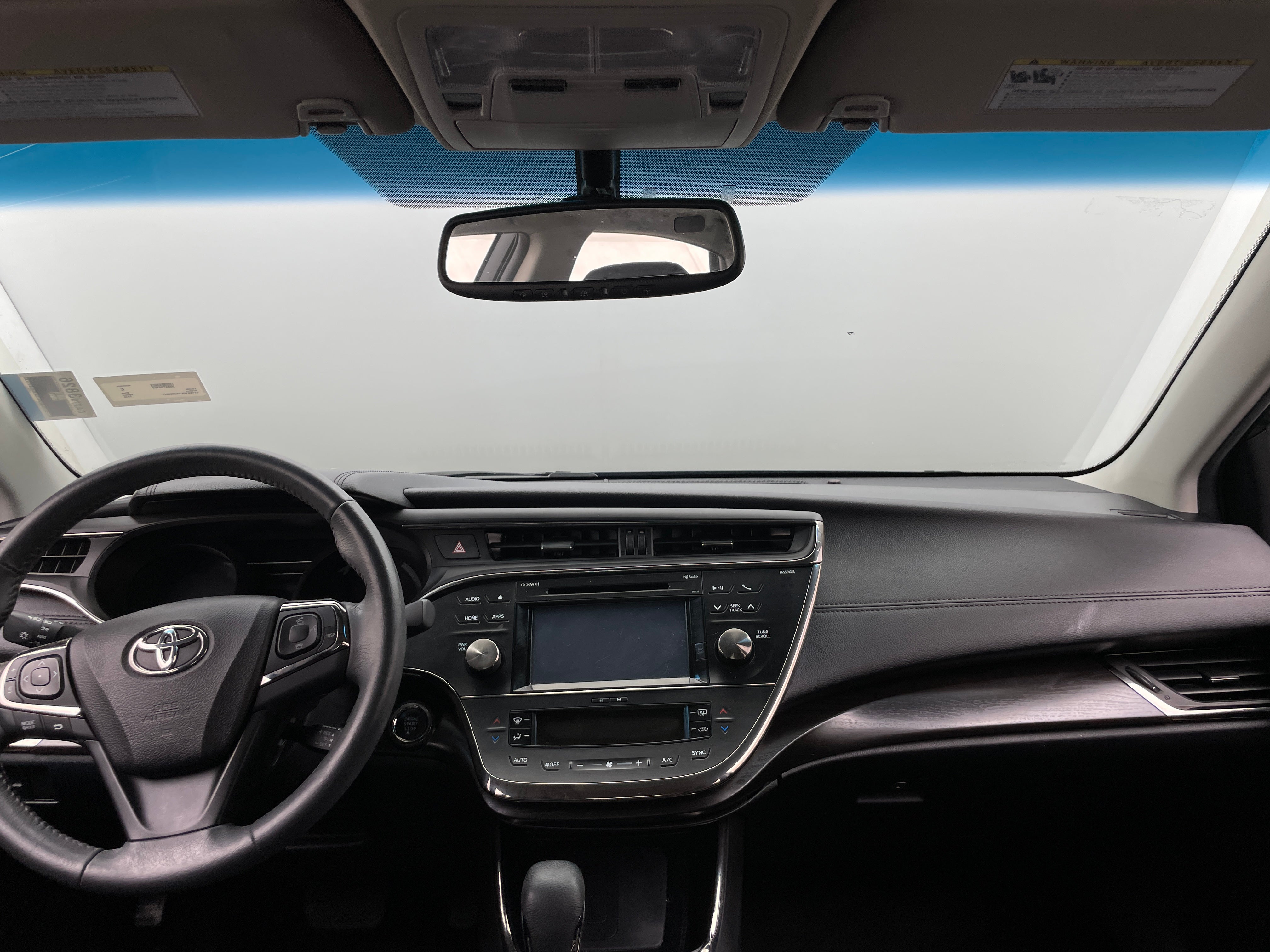 2016 Toyota Avalon XLE 2