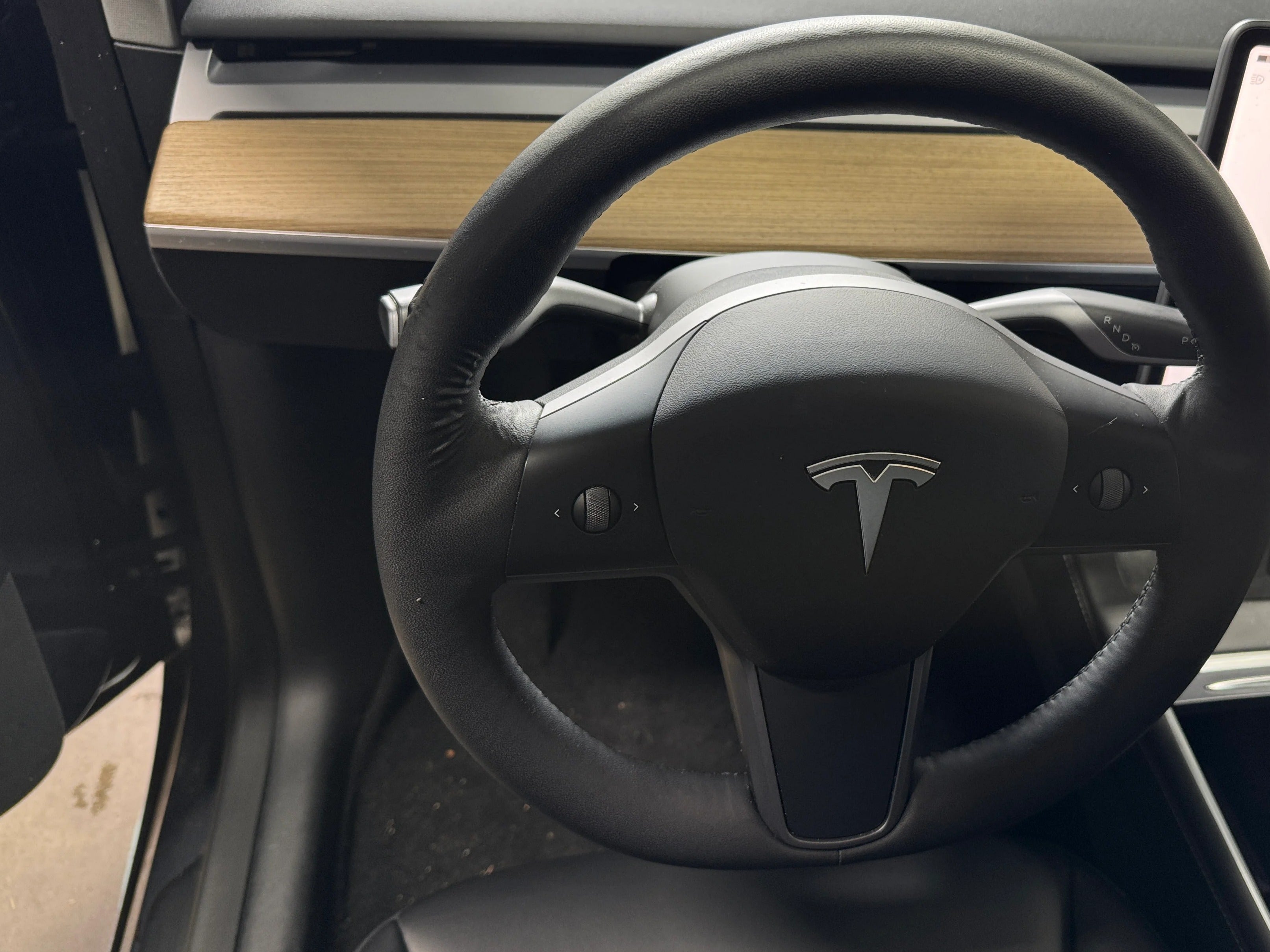 2022 Tesla Model Y Long Range 4