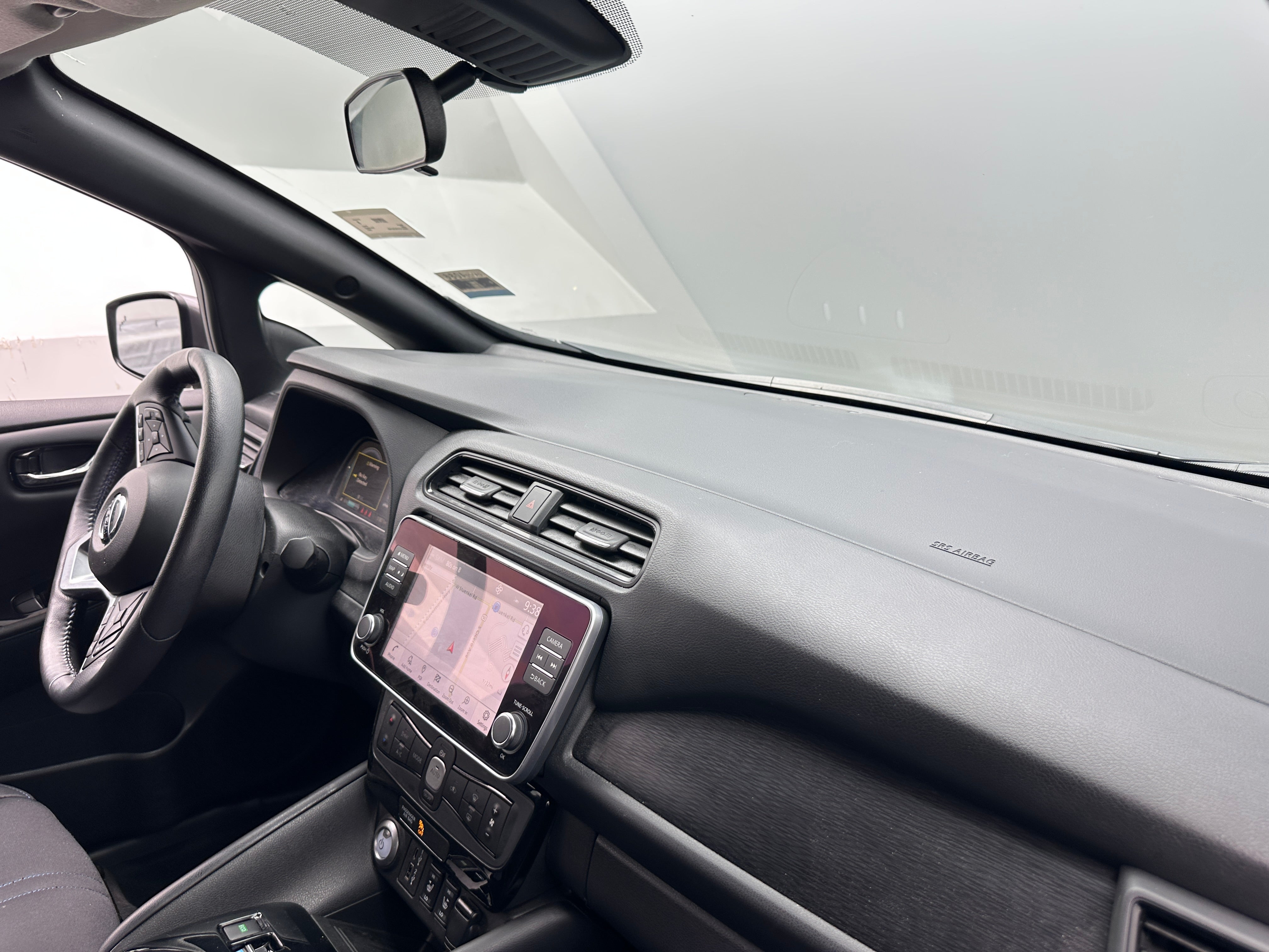 Thumbnail: 2022 Nissan Leaf - 3
