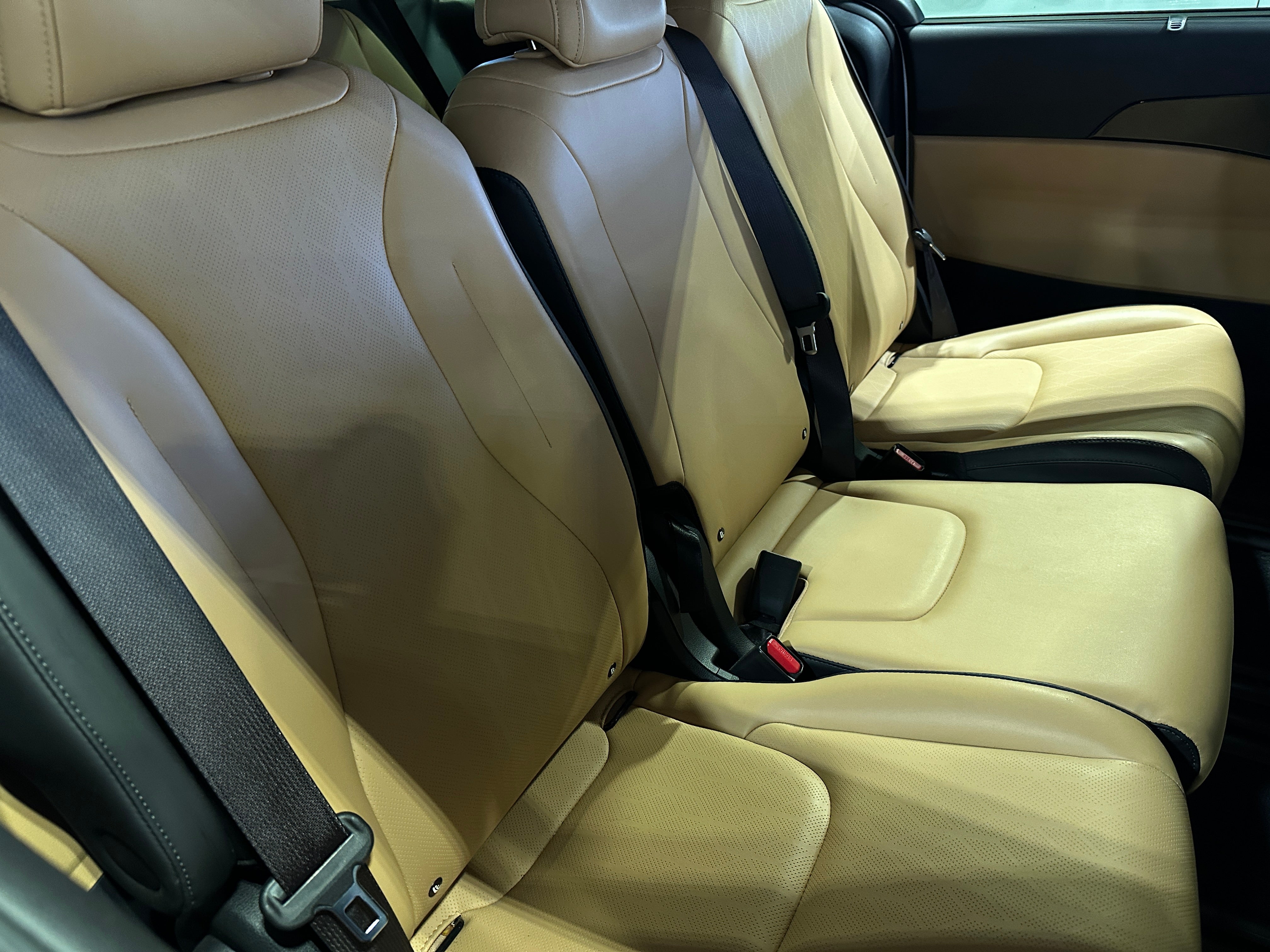 2022 Kia Carnival EX 5