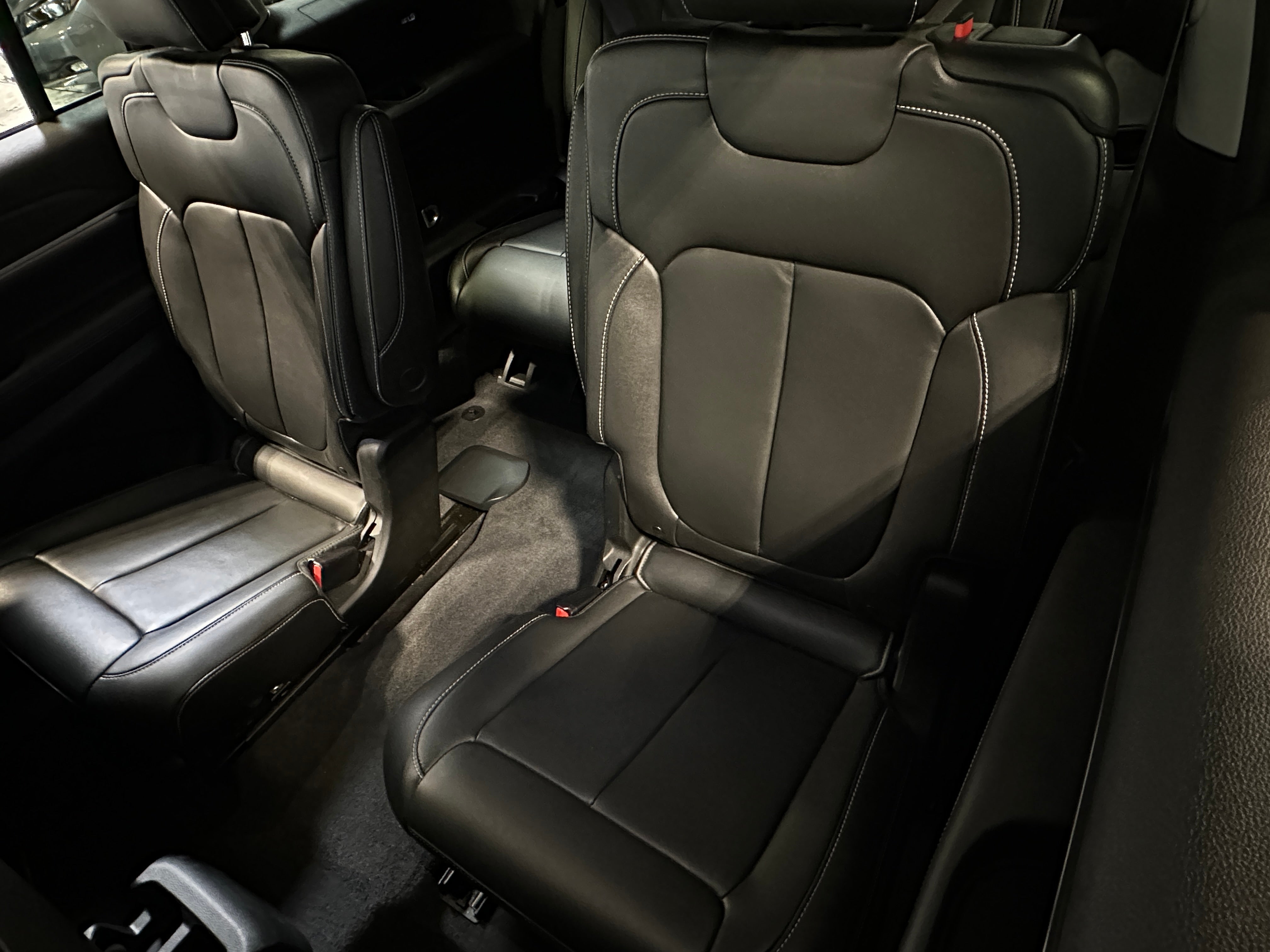 Thumbnail: 2022 Jeep Grand Cherokee L - 5