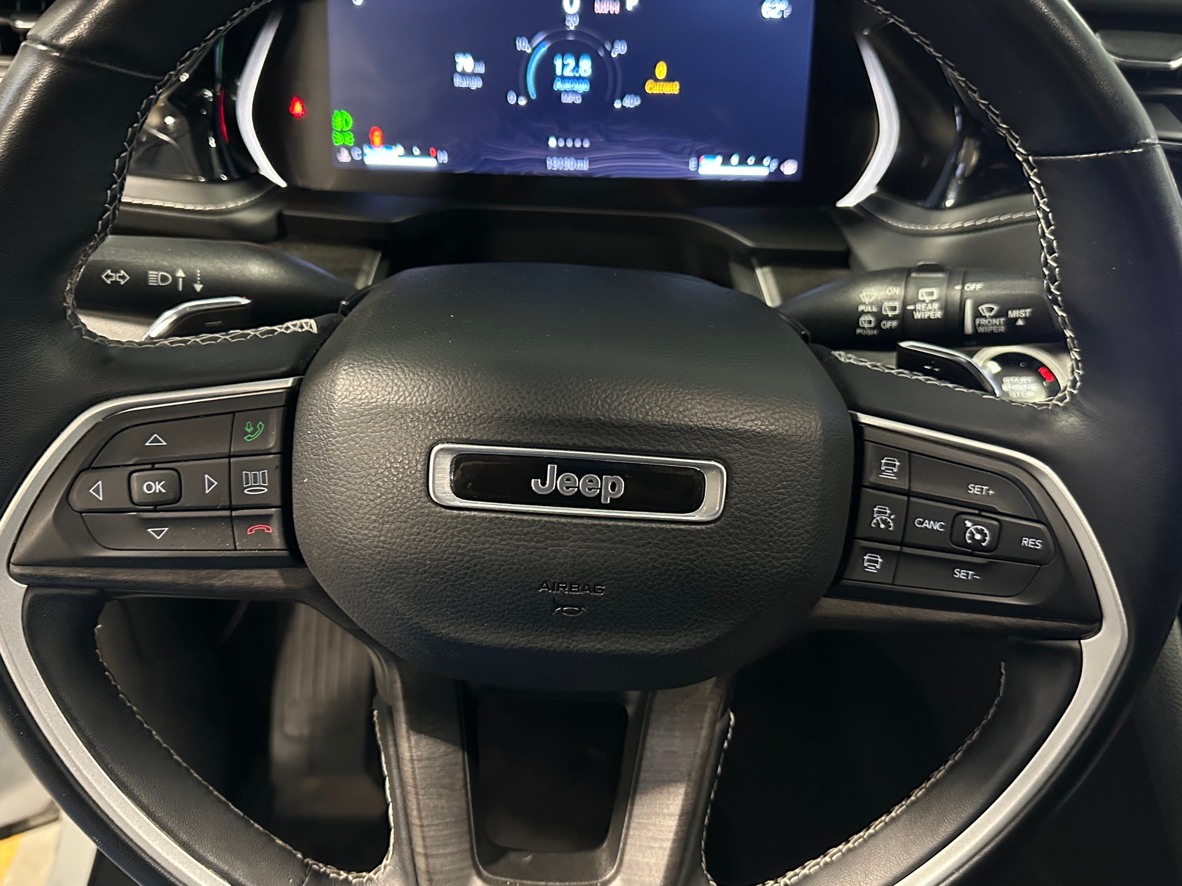 Thumbnail: 2022 Jeep Grand Cherokee L - 4