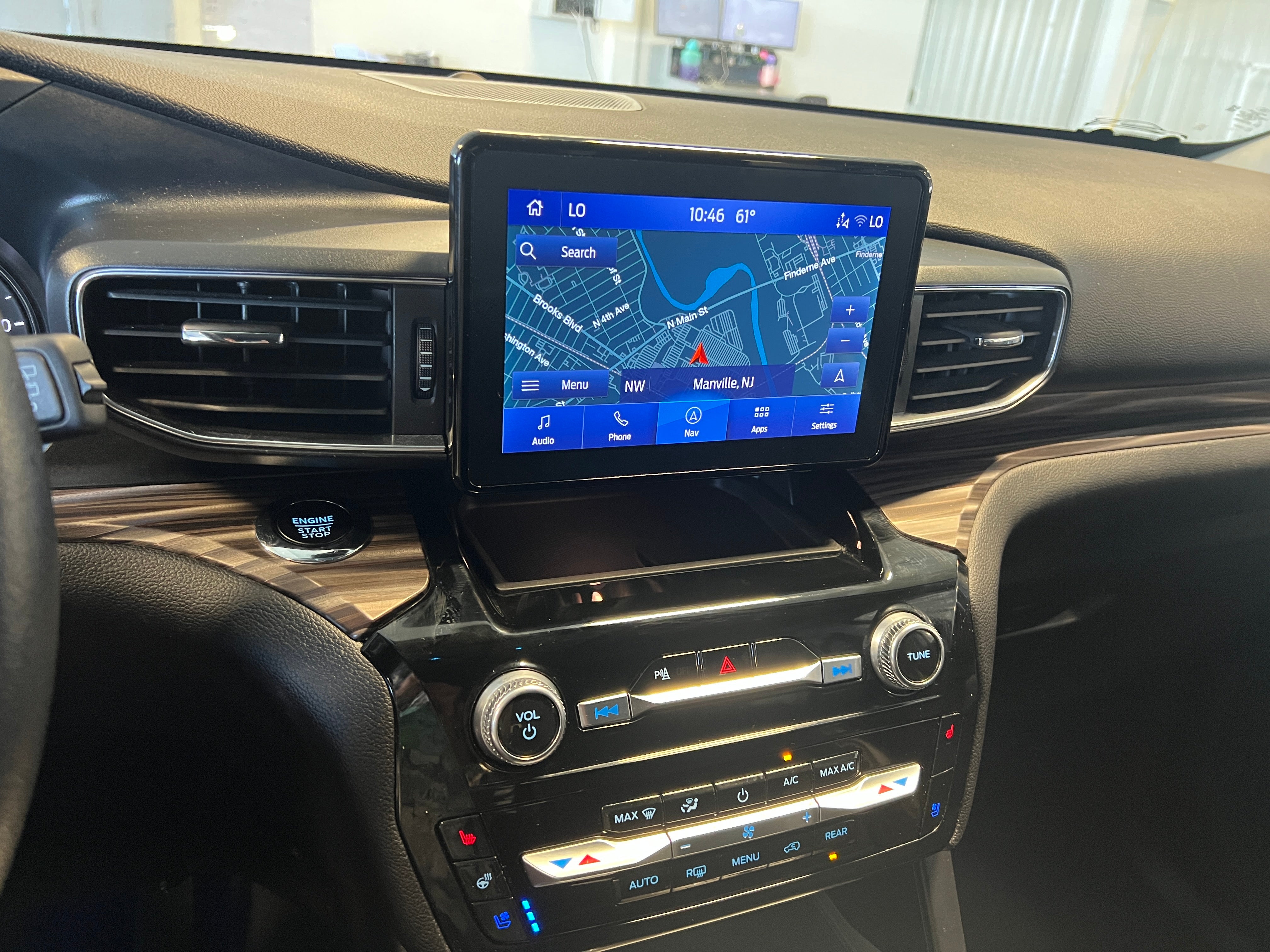 2024 Ford Explorer Limited 3