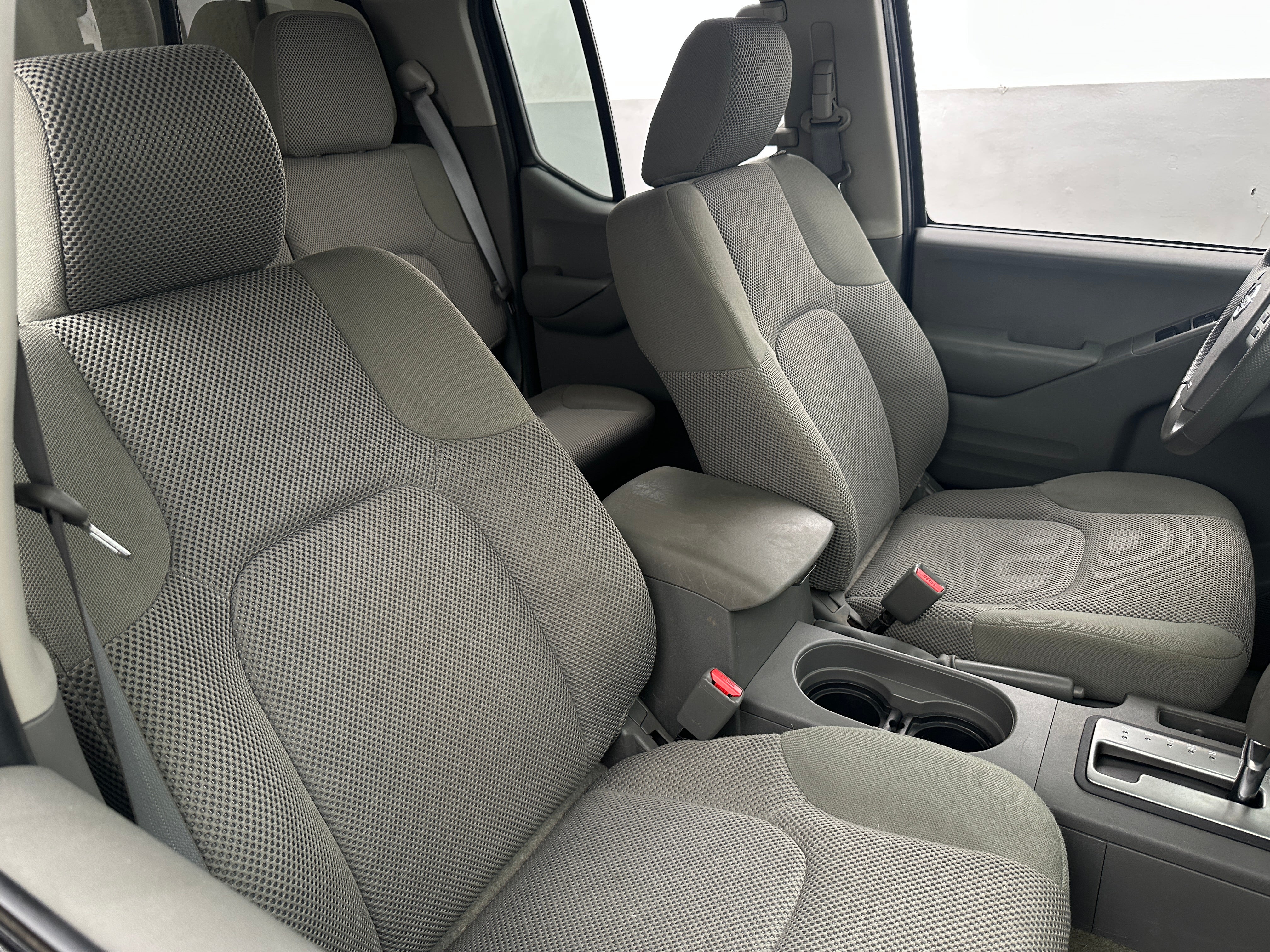 2016 Nissan Frontier SV 2
