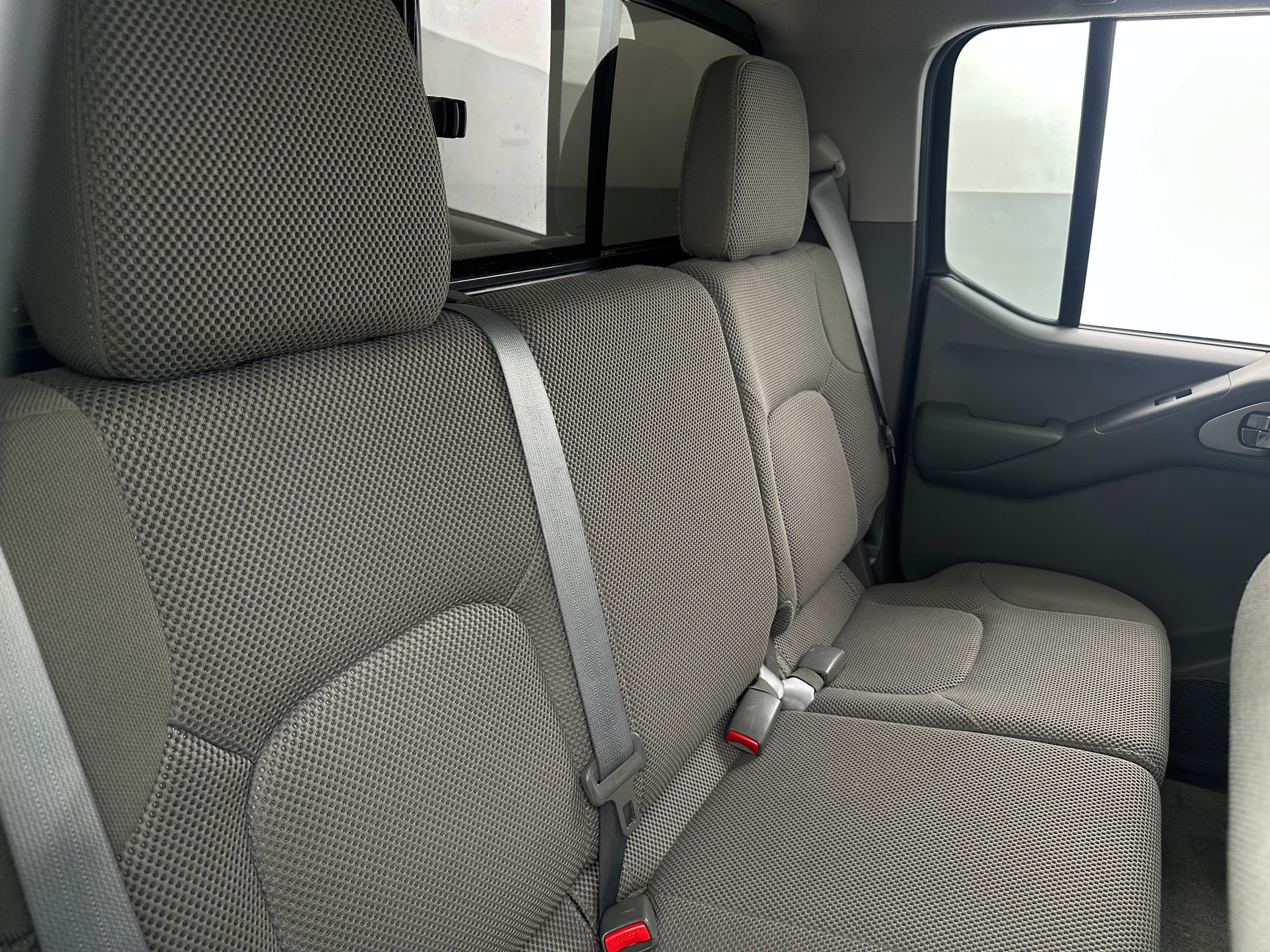 2016 Nissan Frontier SV 6