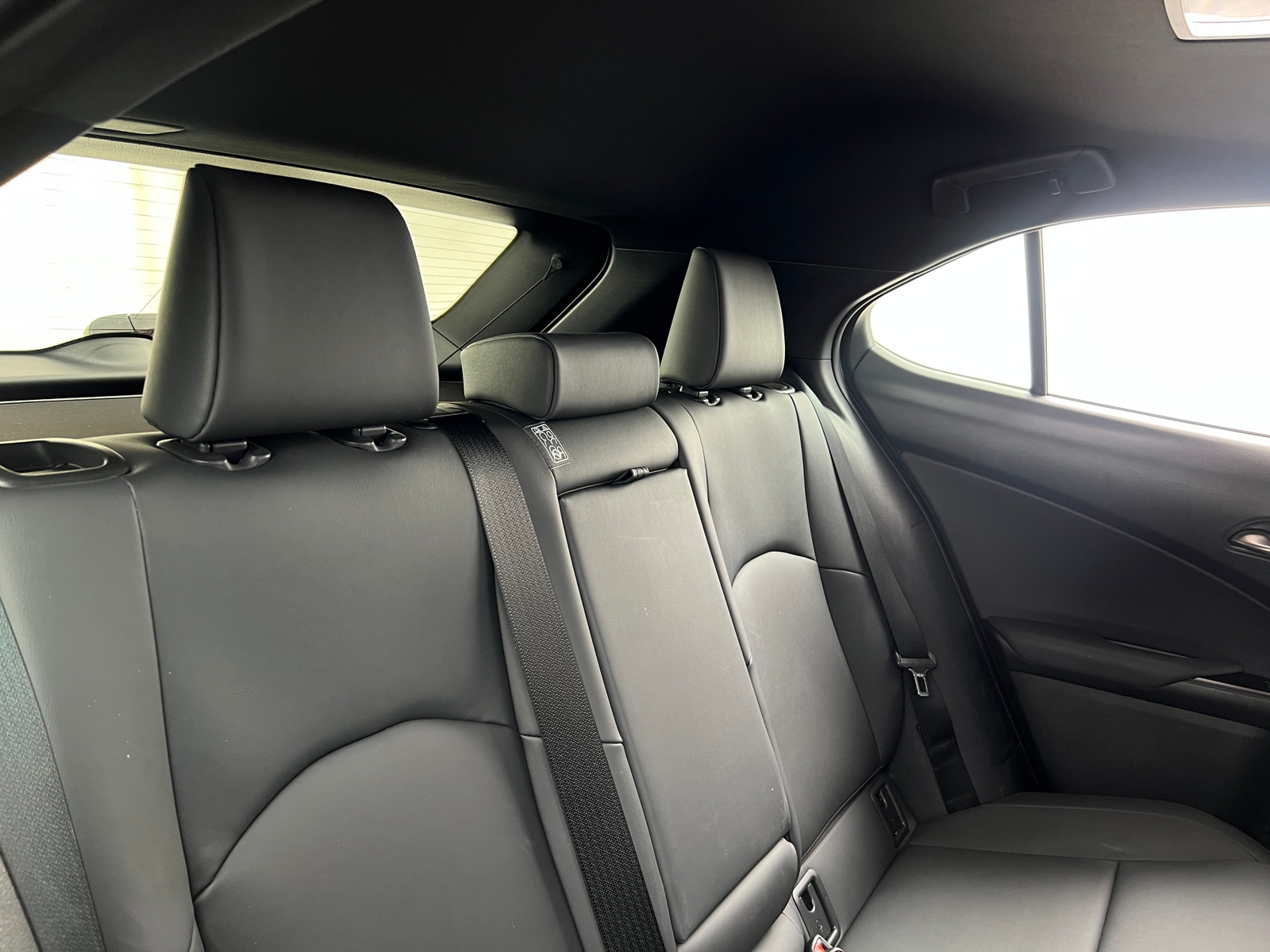 Thumbnail: 2023 Lexus UX - 5