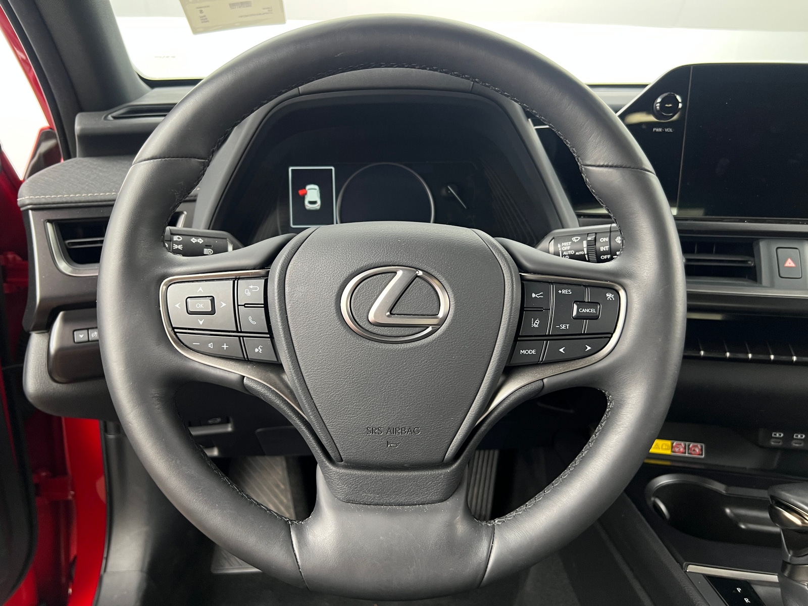 Thumbnail: 2023 Lexus UX - 4