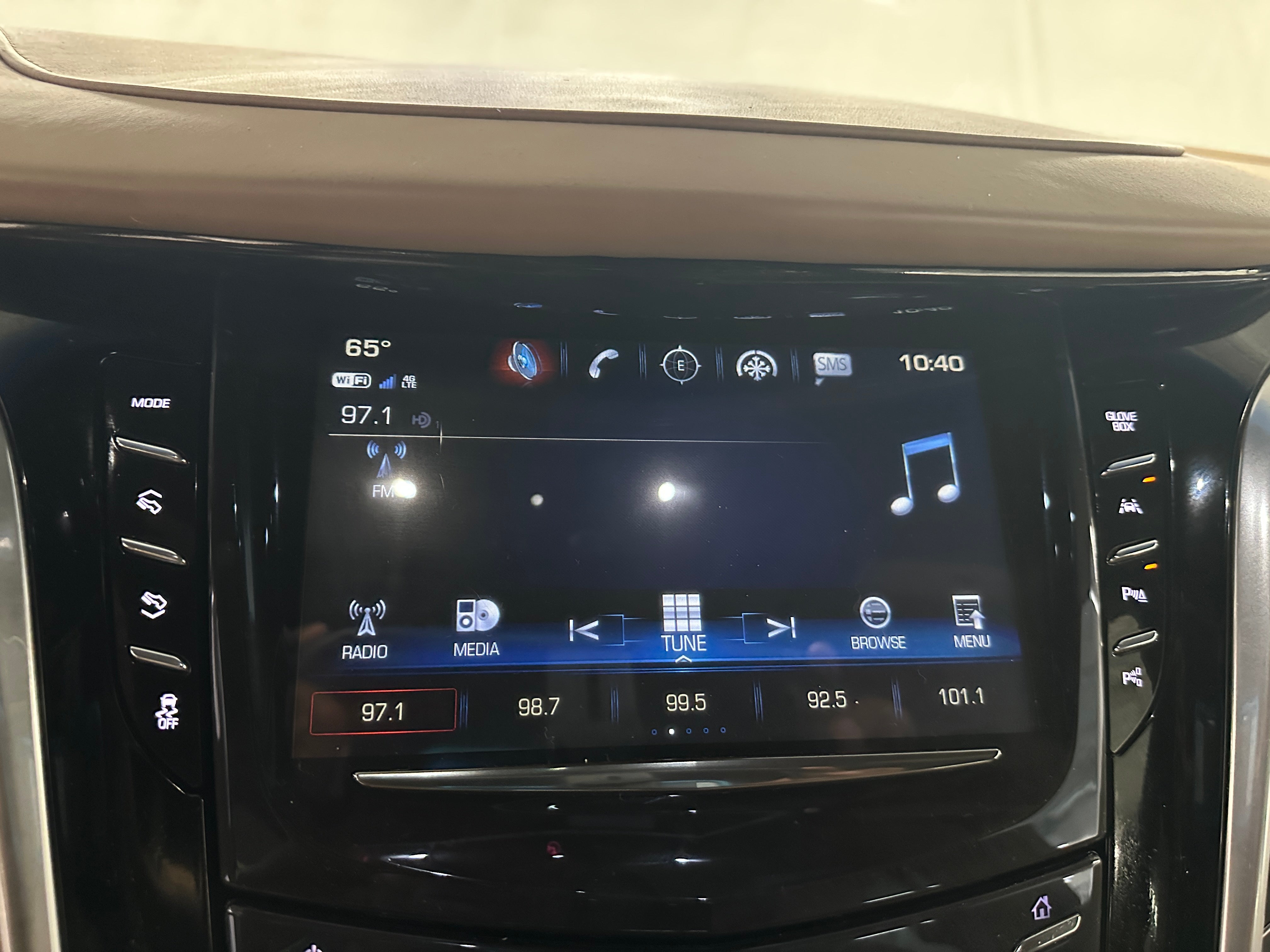 2020 Cadillac Escalade ESV Platinum 3
