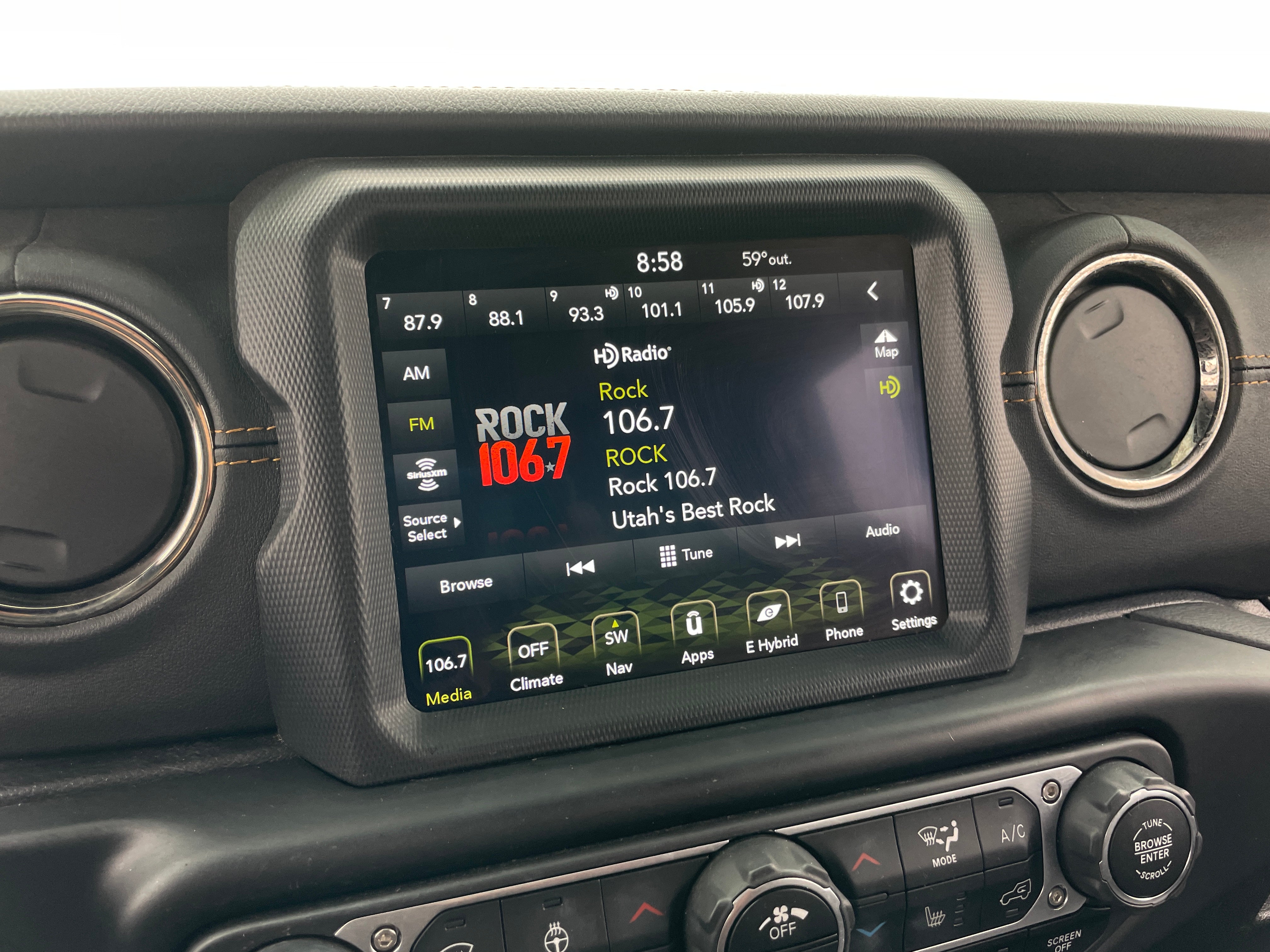2022 Jeep Wrangler Unlimited Altitude 3