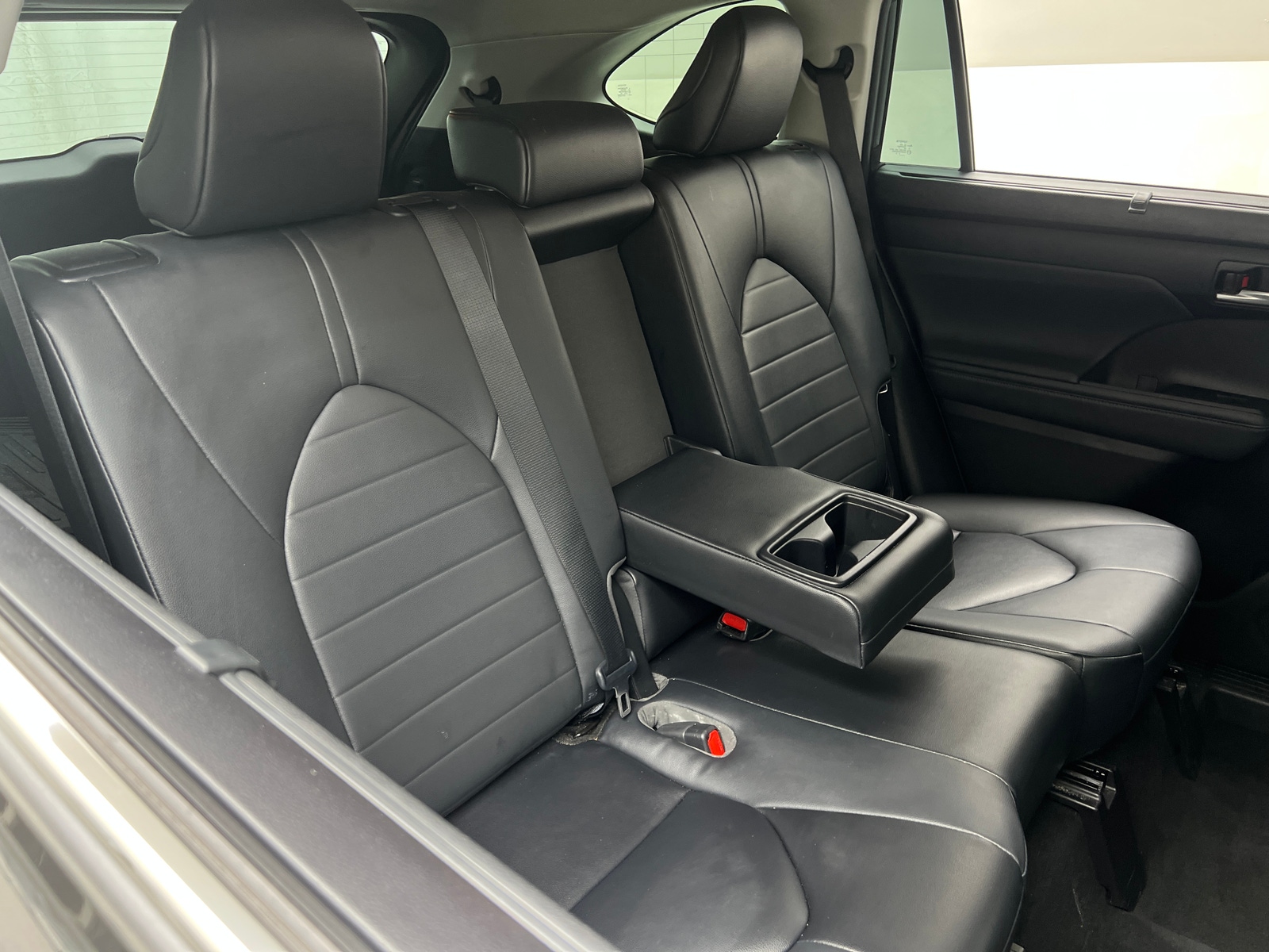 Thumbnail: 2023 Toyota Highlander - 5