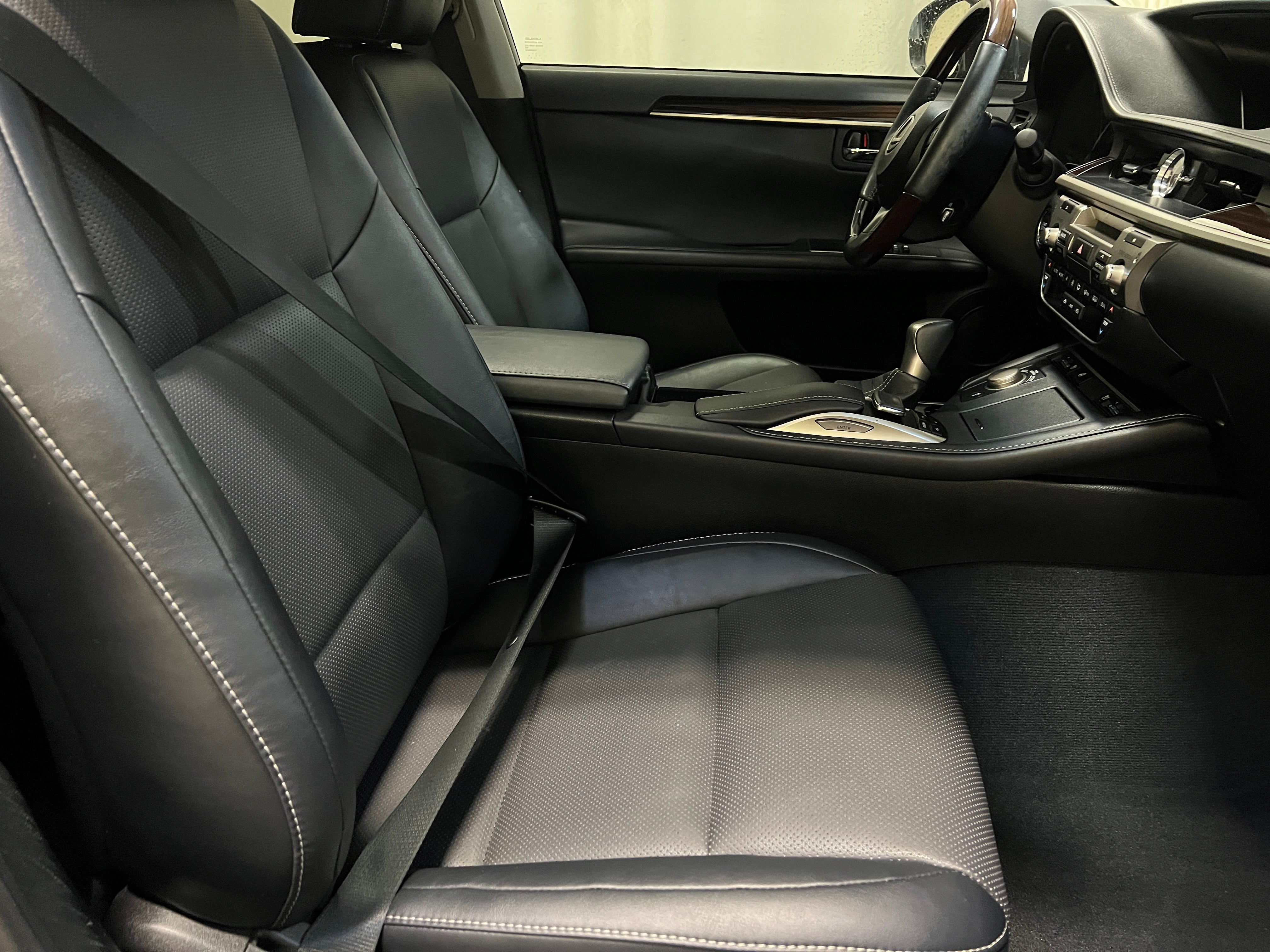 2017 Lexus ES 350 2