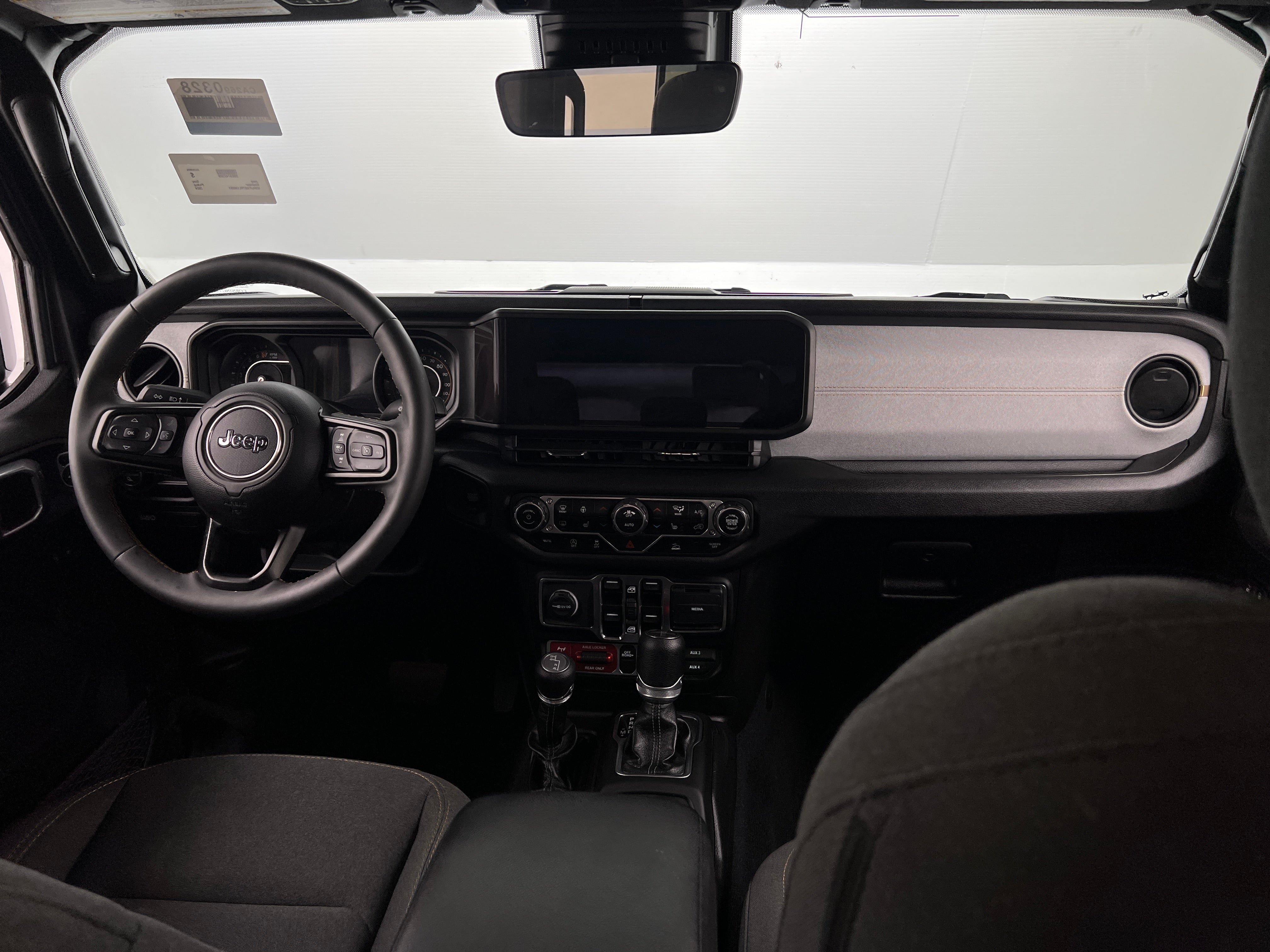 2024 Jeep Gladiator Willys 3
