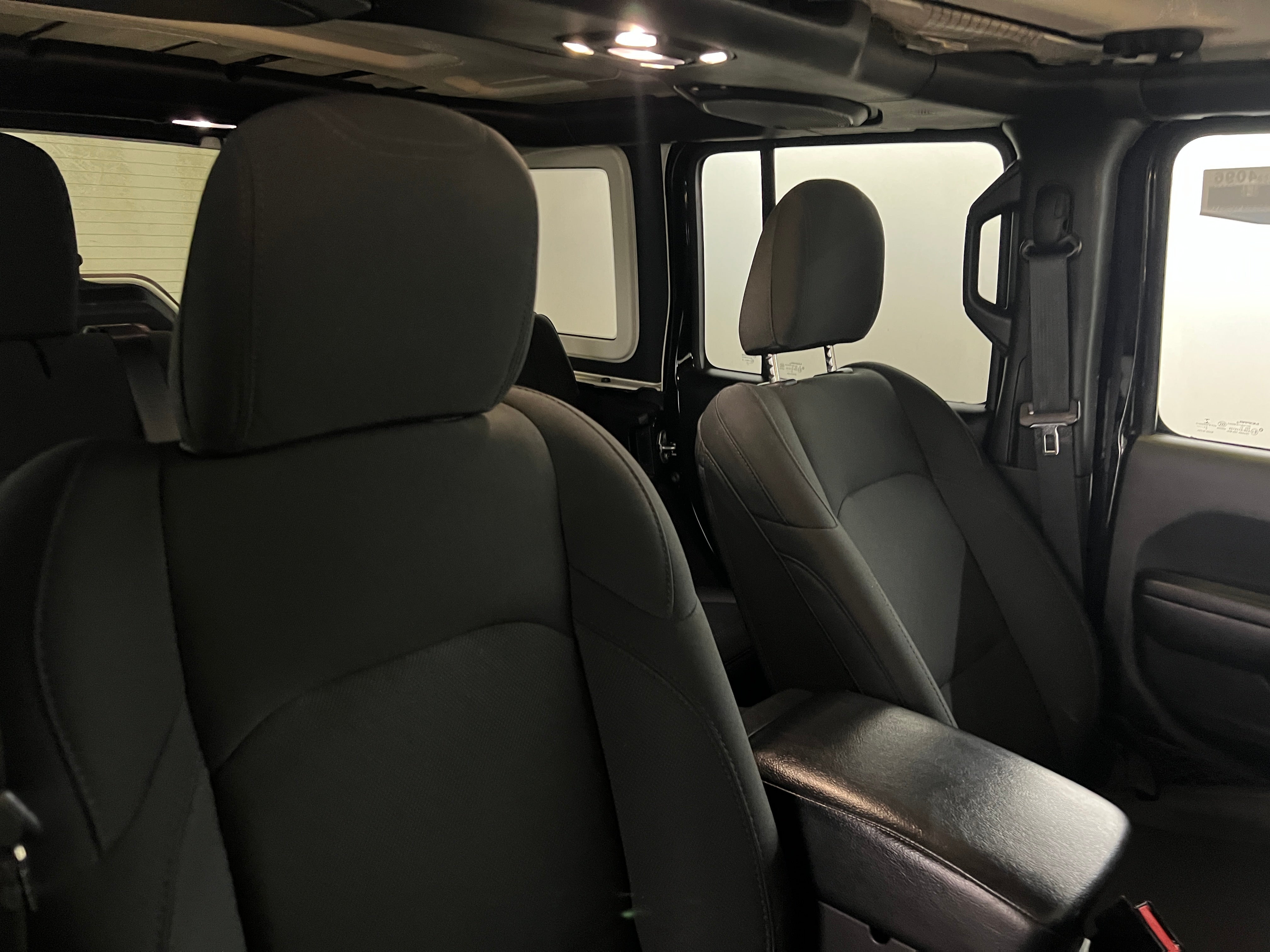 2021 Jeep Wrangler Unlimited Altitude 2