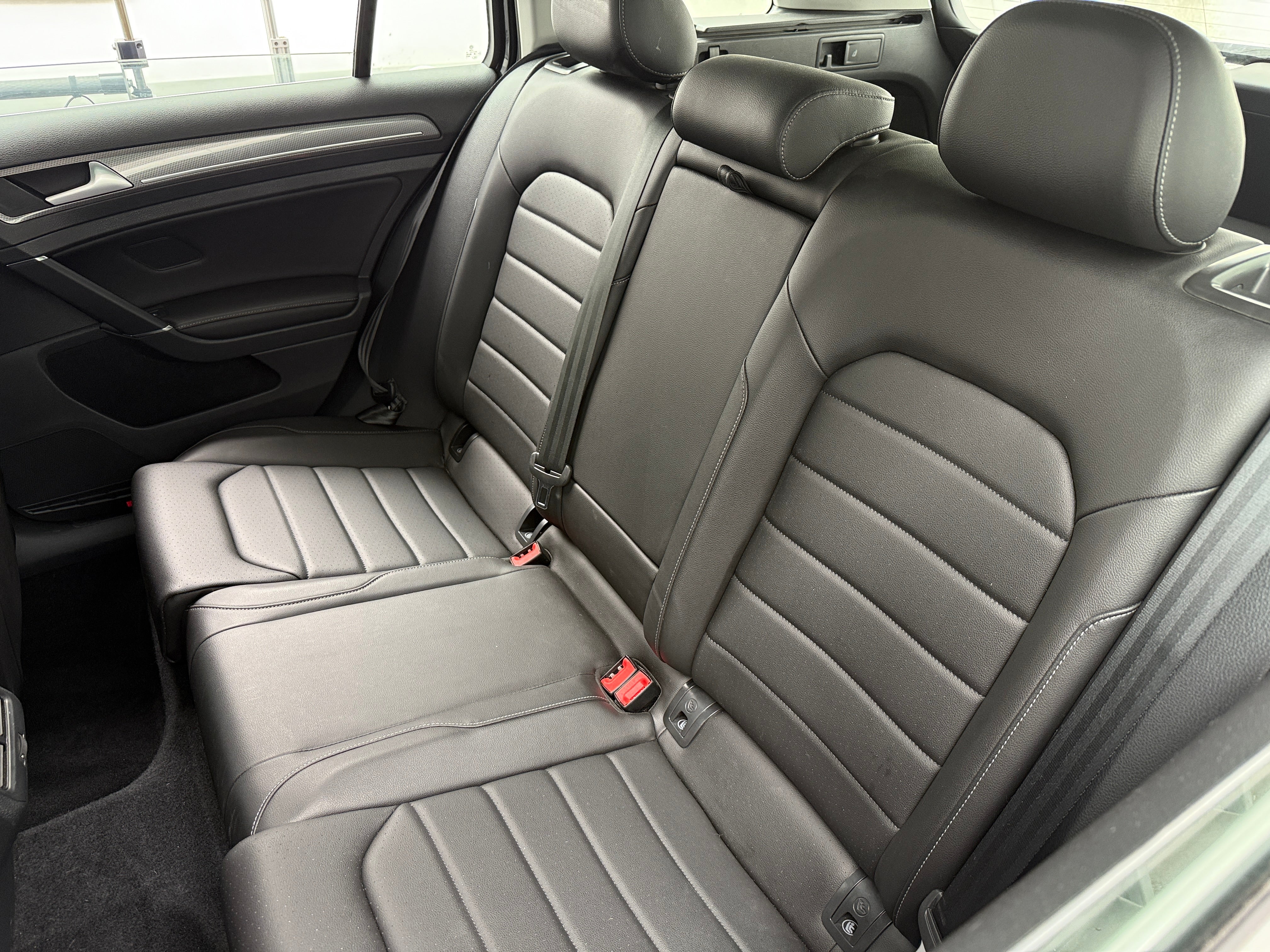 2017 Volkswagen Golf Alltrack SEL 5