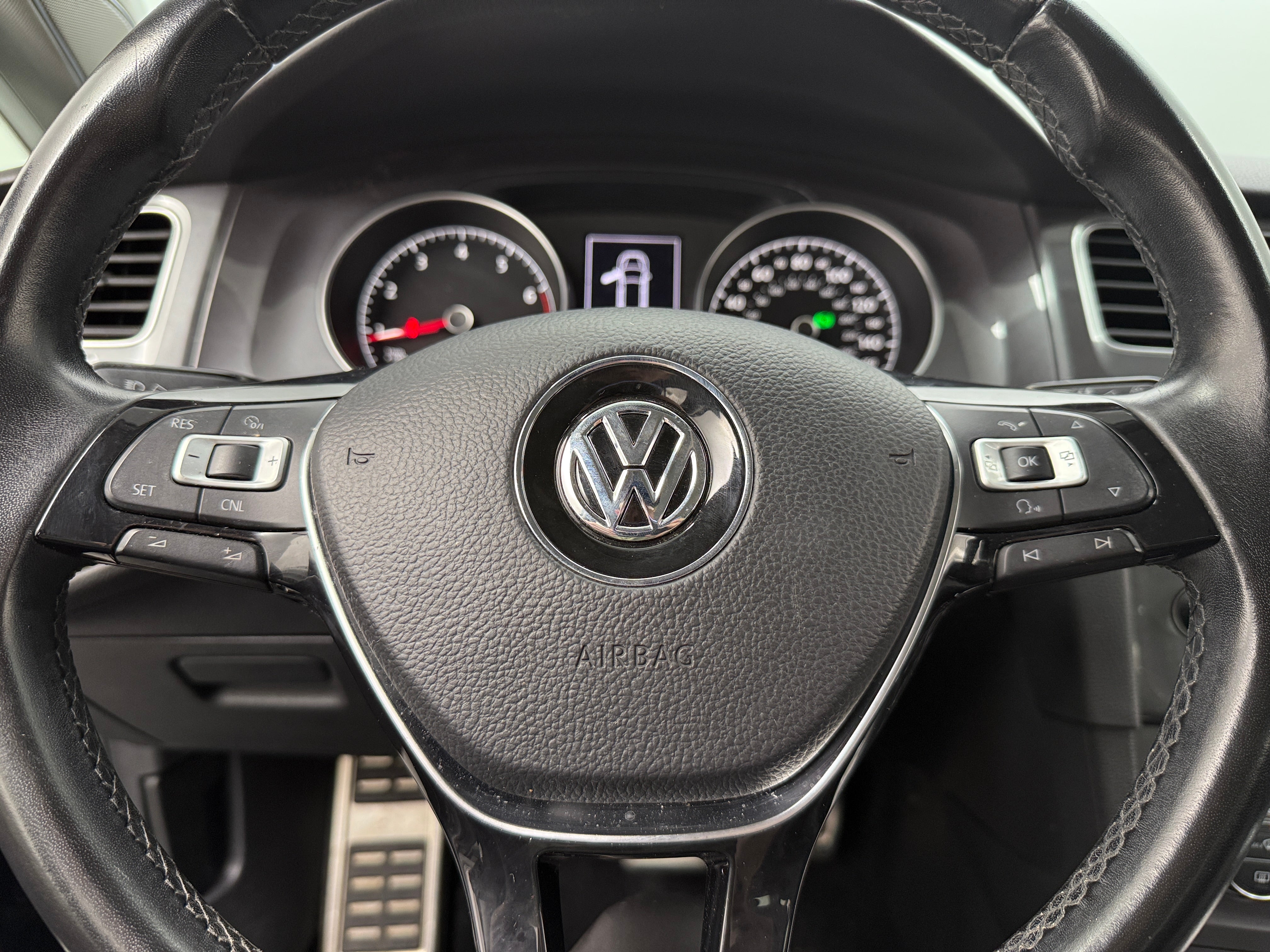 2017 Volkswagen Golf Alltrack SEL 4