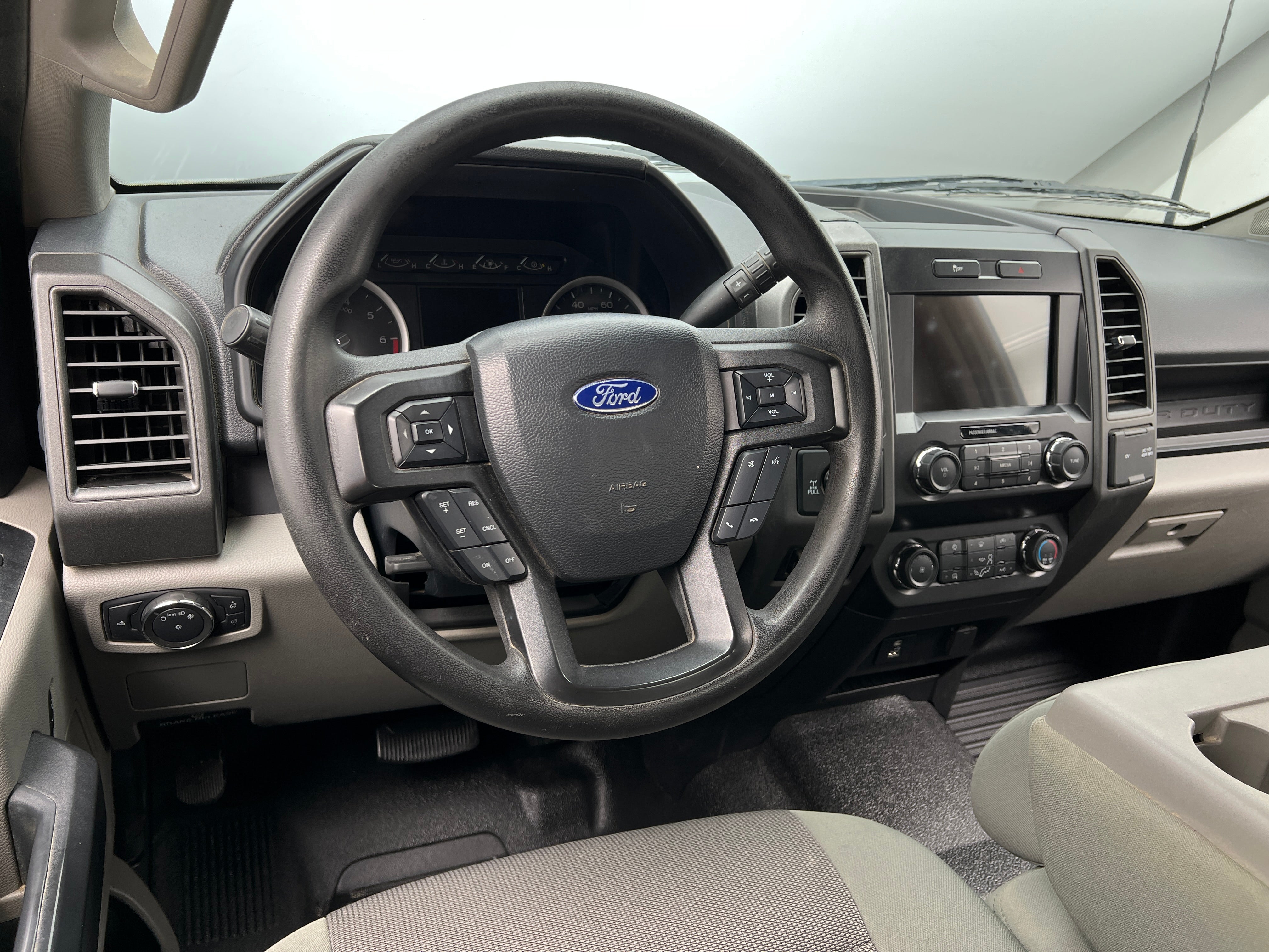 2022 Ford Econoline E-250 5