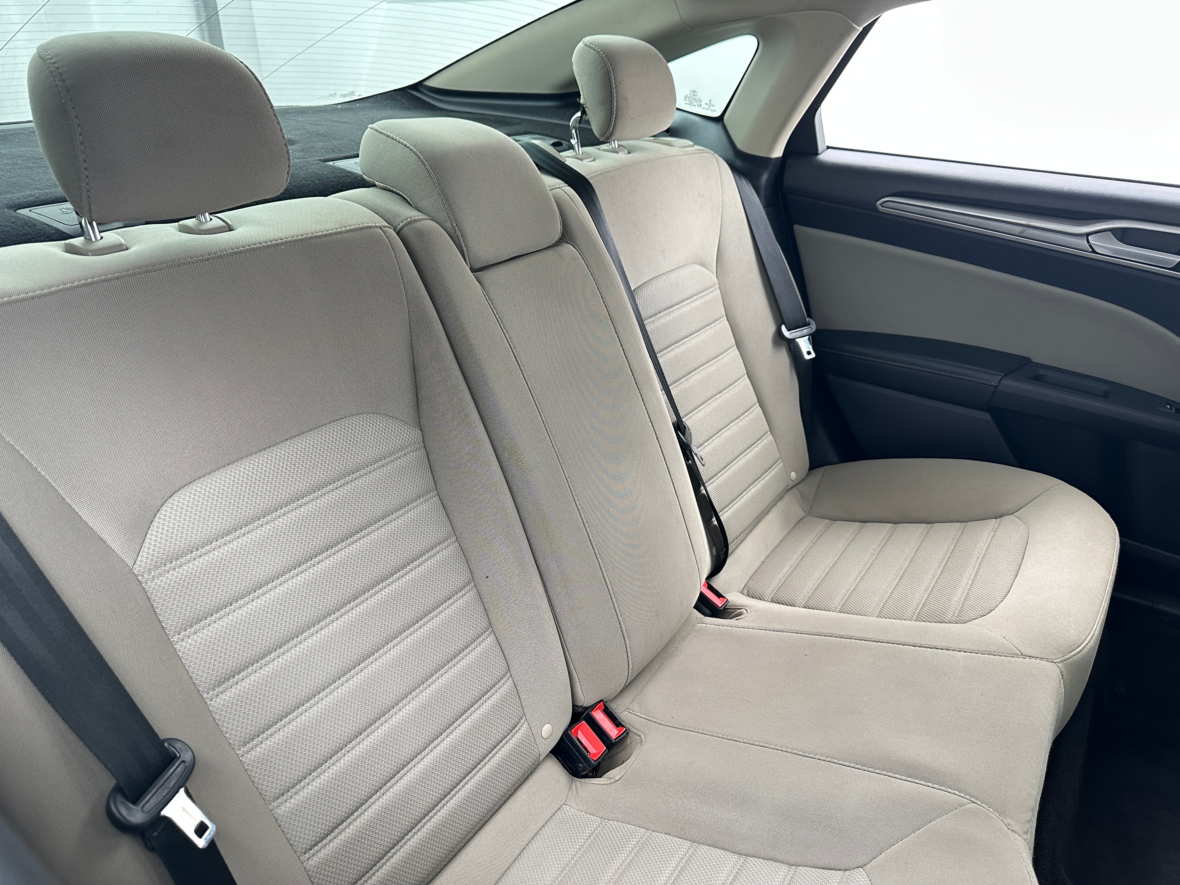 2020 Ford Fusion S 6