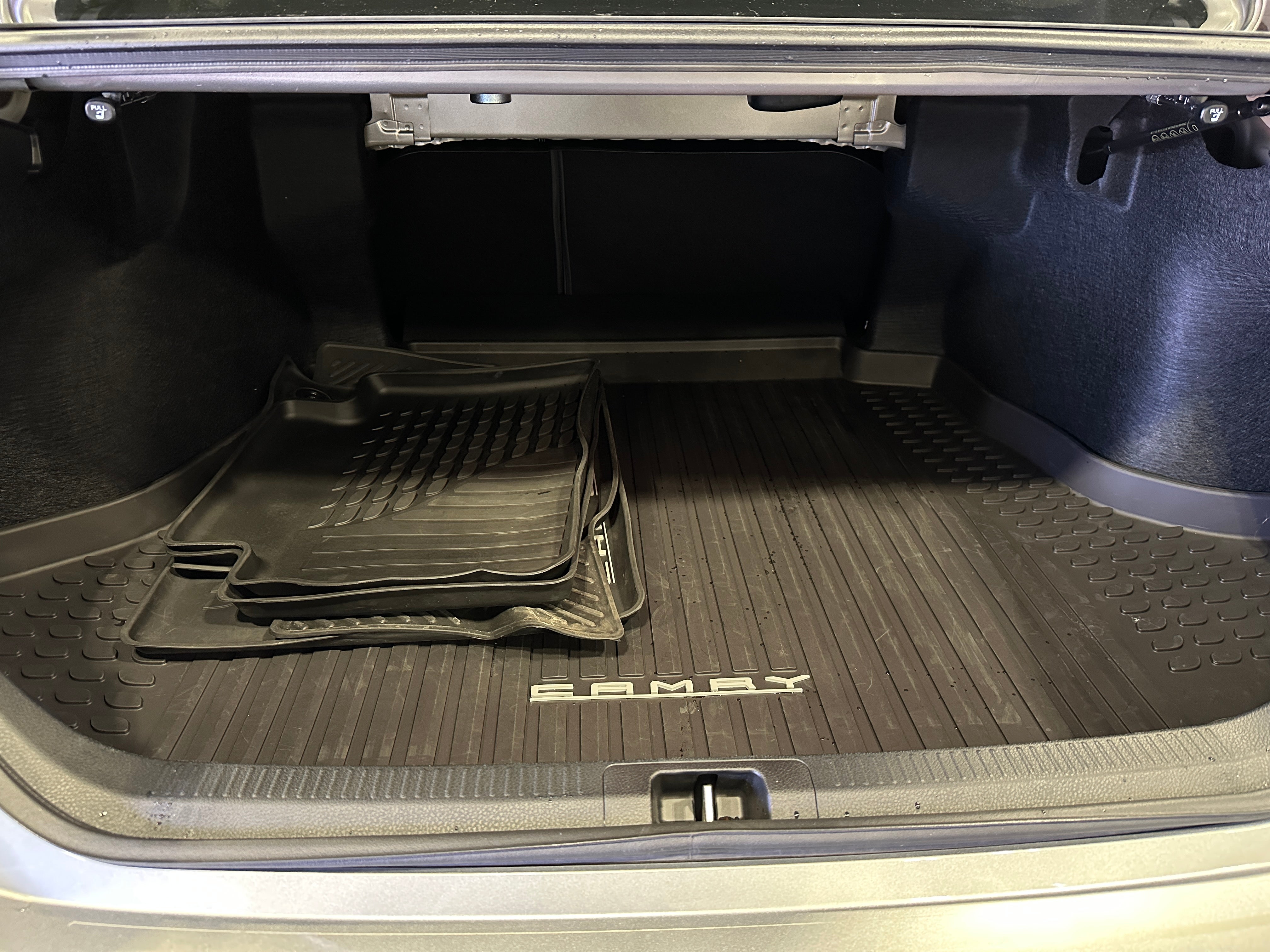 2018 Toyota Camry XLE 6
