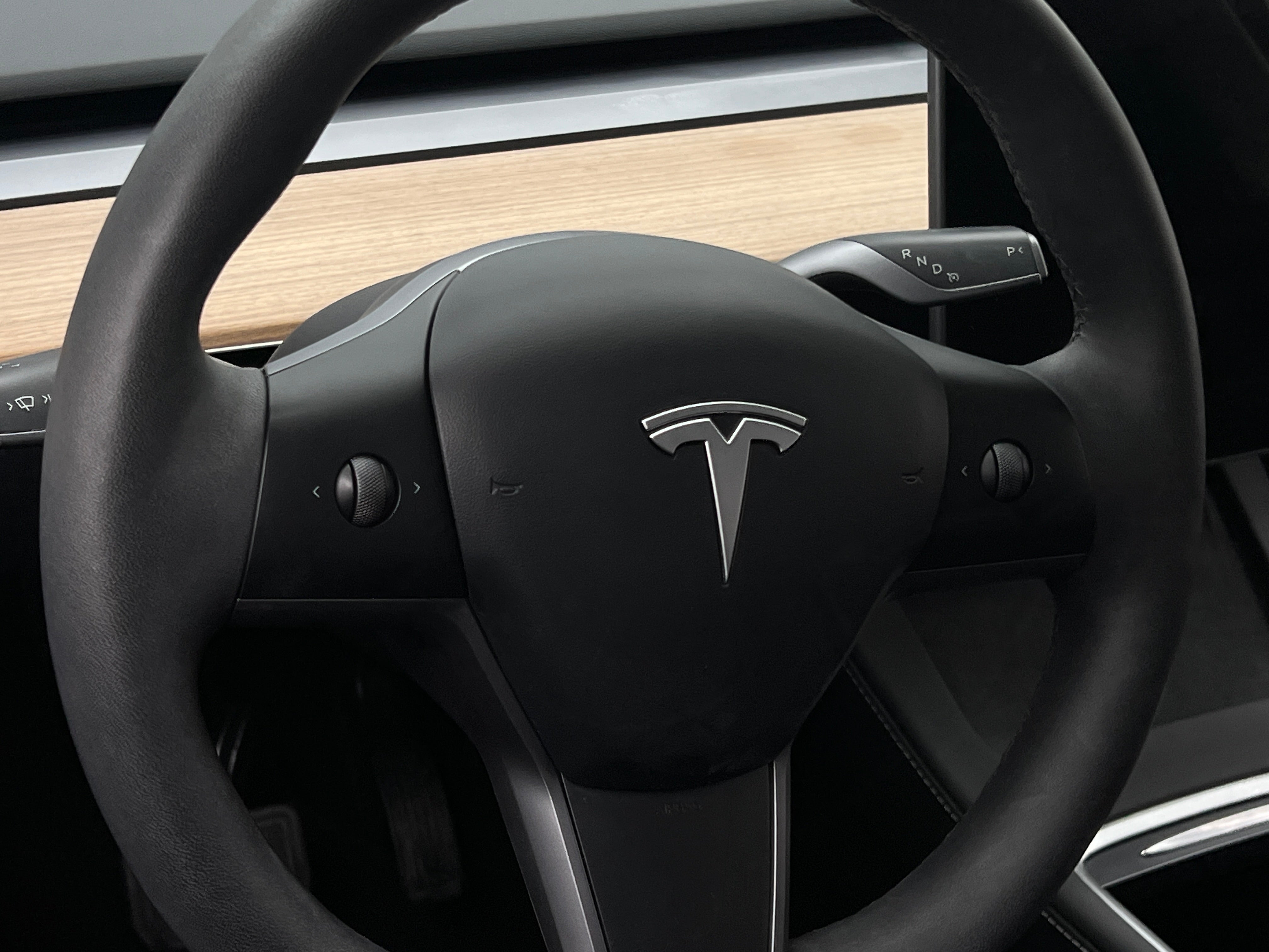2023 Tesla Model Y Long Range 4