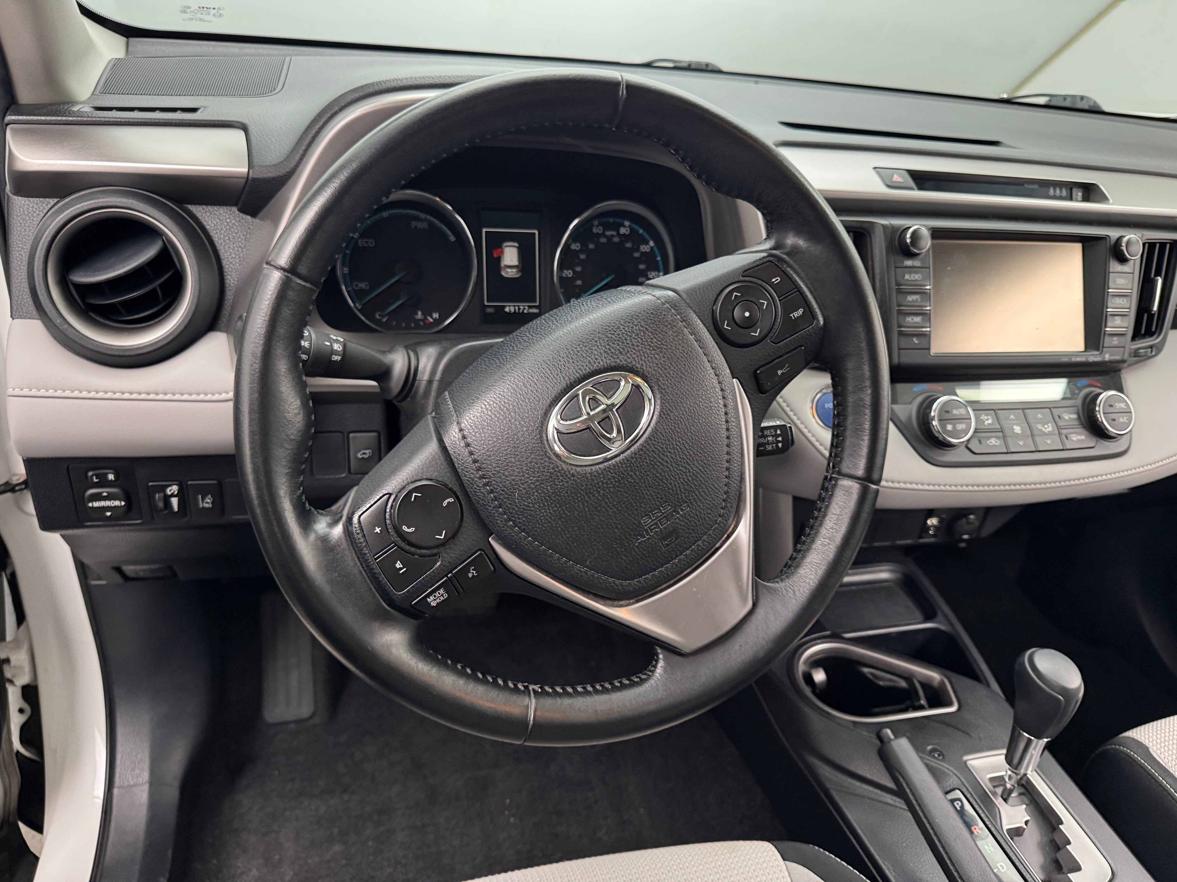2017 Toyota RAV4 LE Plus 5