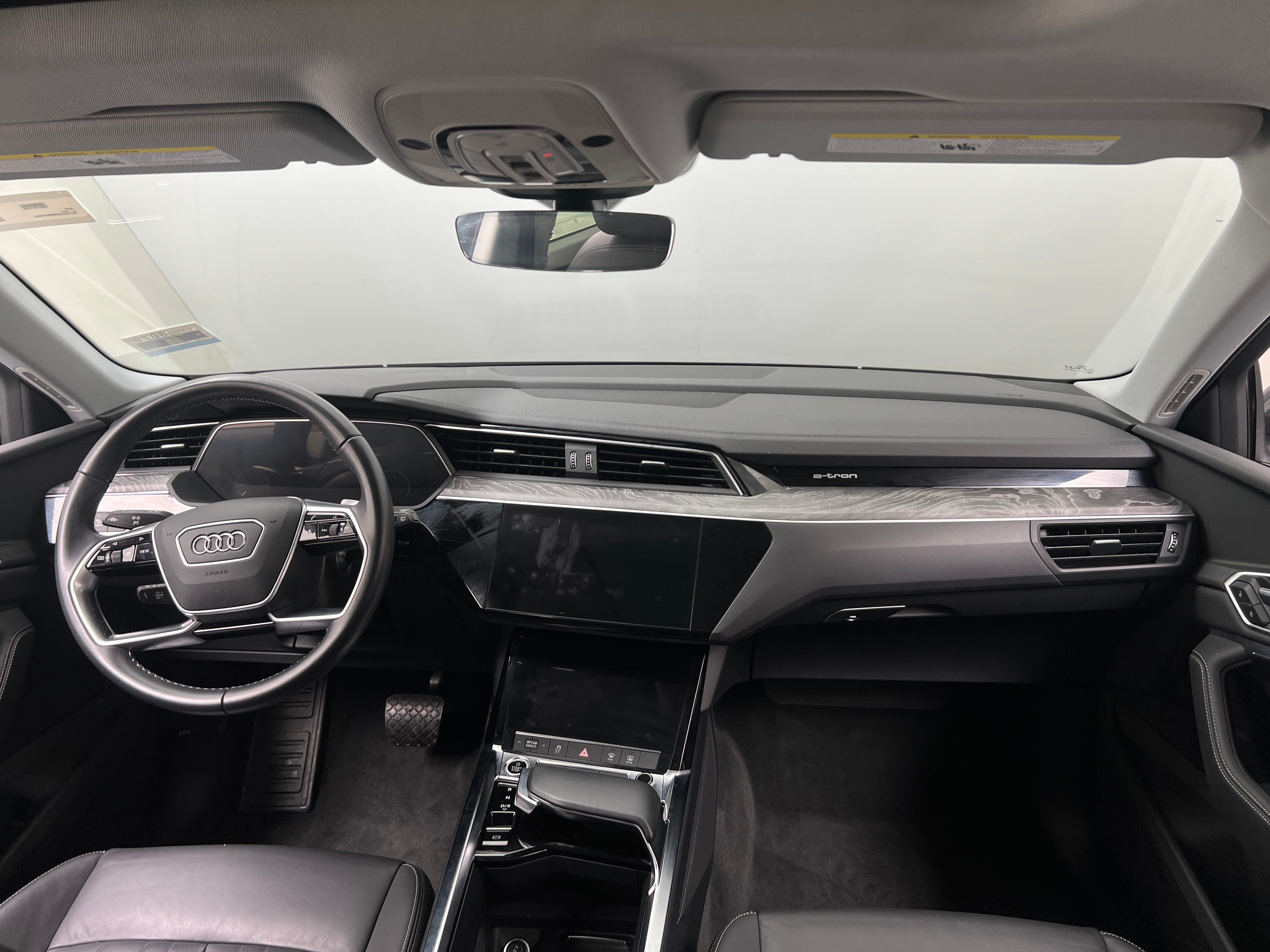 2021 Audi e-tron Premium 2