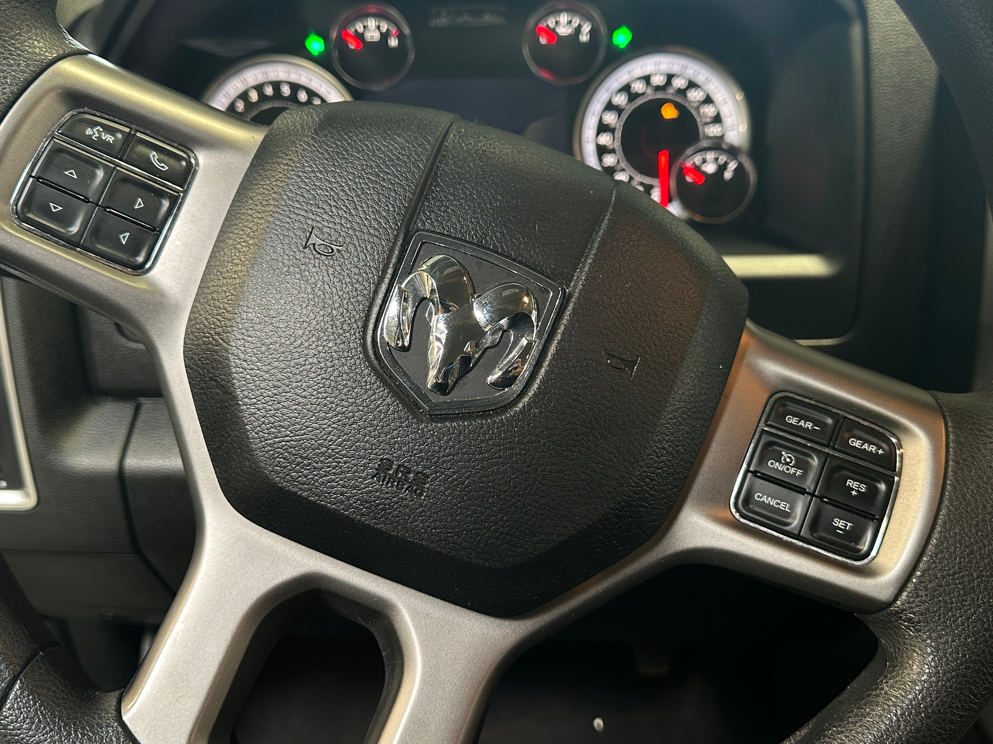 2023 RAM 1500 Classic SLT 5
