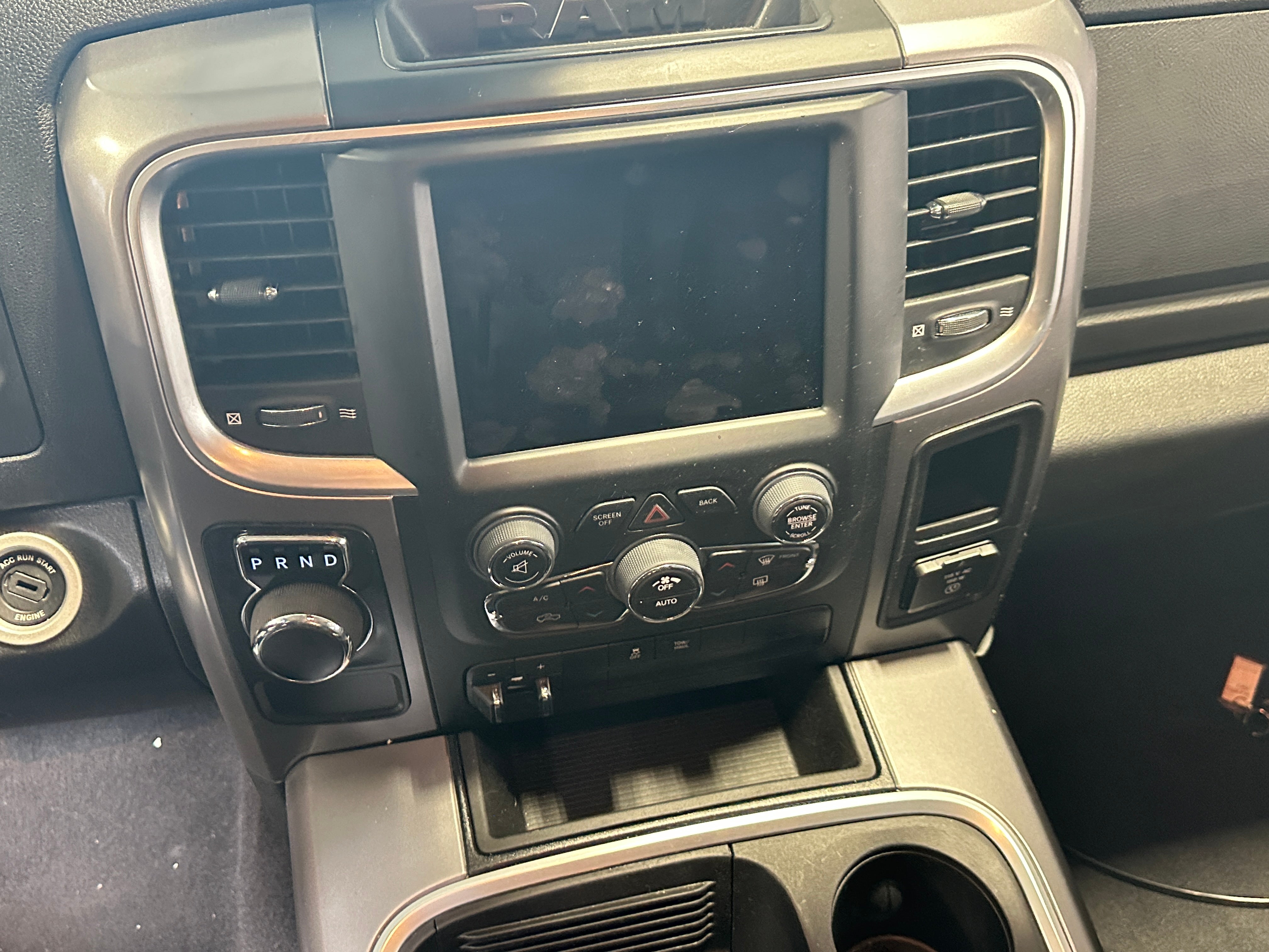 2023 RAM 1500 Classic SLT 4