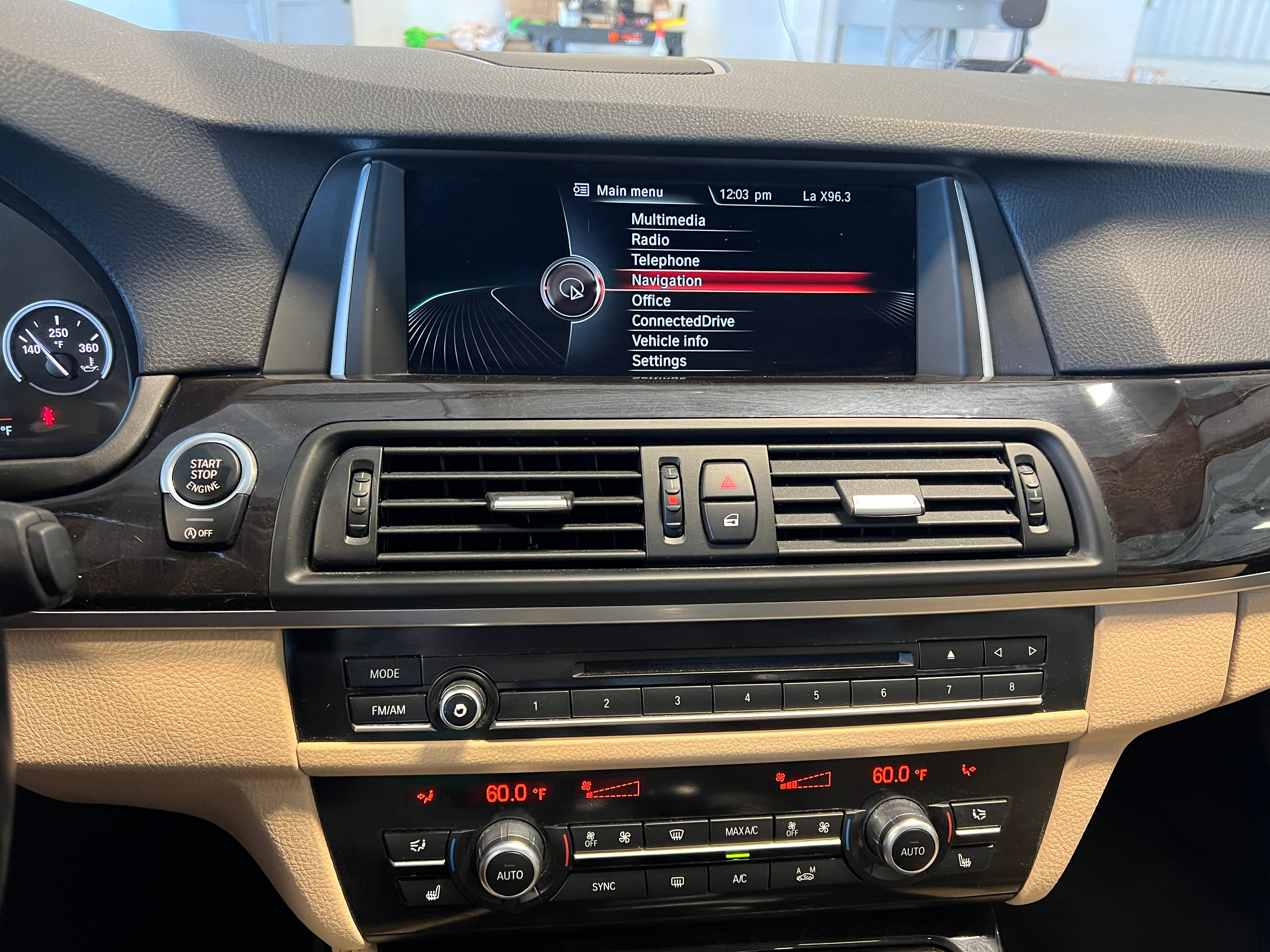 2016 BMW 5 Series 528i xDrive 3